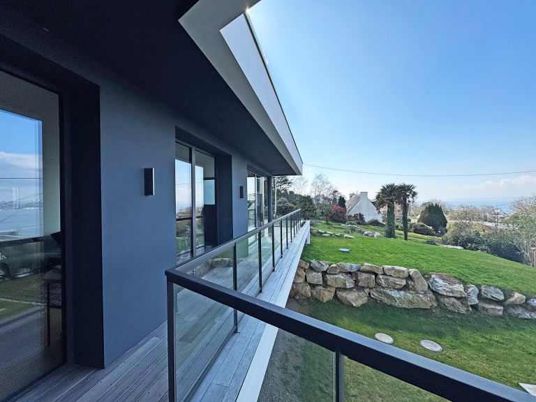 maison de luxe 9 Pièces en vente sur PLOUGASTEL DAOULAS (29470)