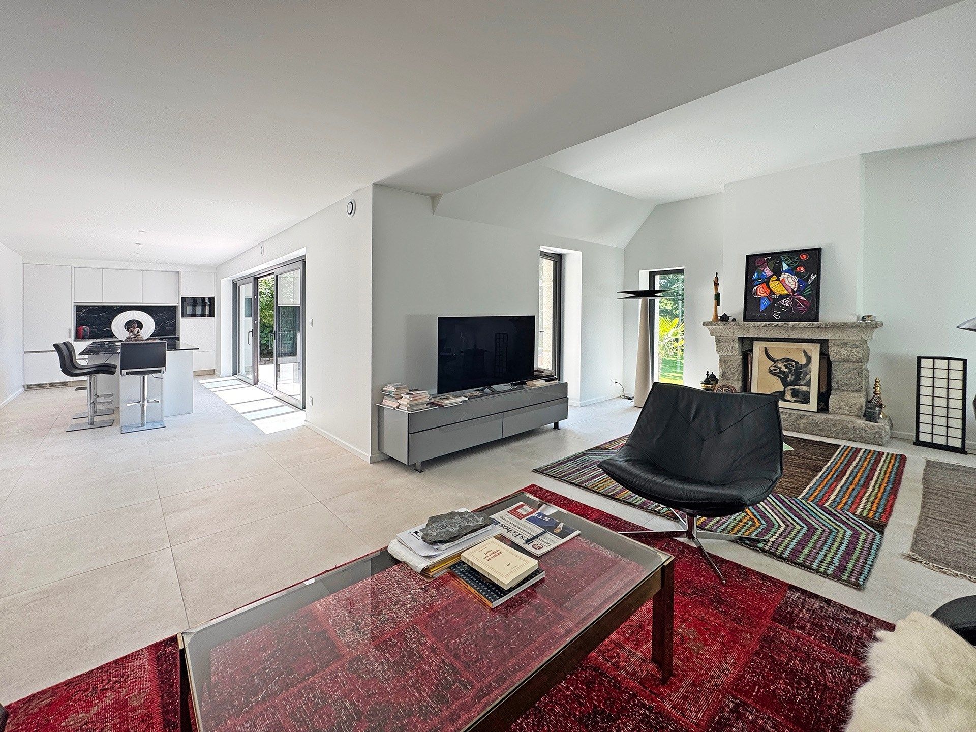 luxury house 8 Rooms for sale on BRELES (29810)