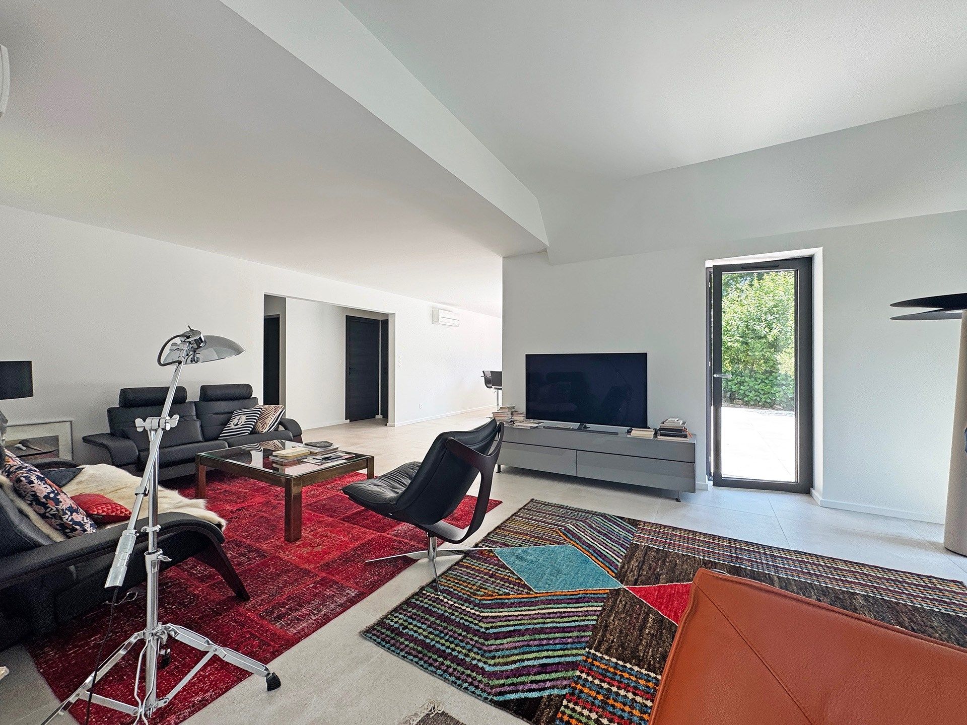 luxury house 8 Rooms for sale on BRELES (29810)
