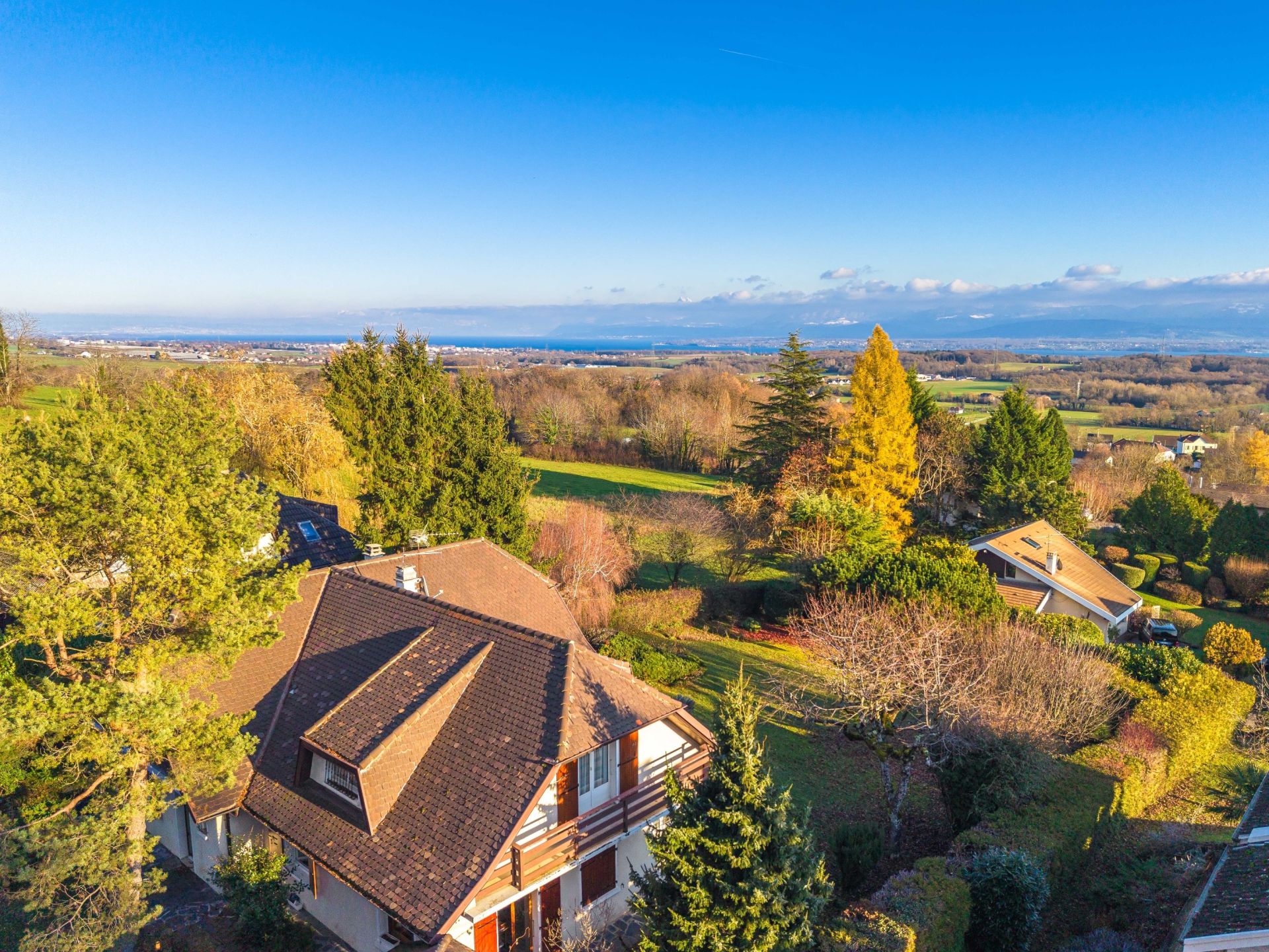 maison de luxe 8 Pièces en vente sur DIVONNE LES BAINS (01220)