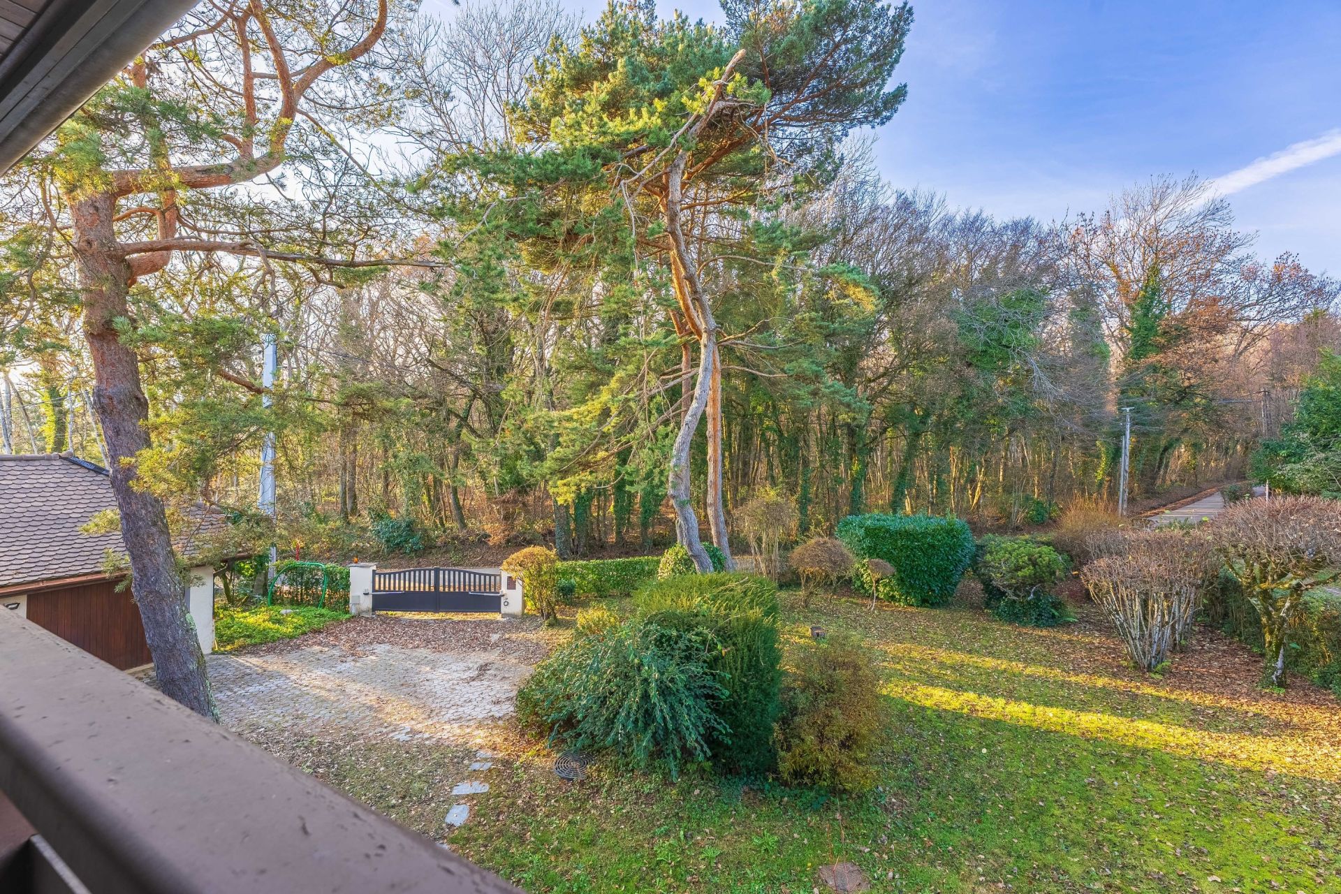 maison de luxe 8 Pièces en vente sur DIVONNE LES BAINS (01220)