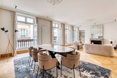 Vente Appartement de luxe Paris 7 5&nbsp;Pièces 182&nbsp;m²