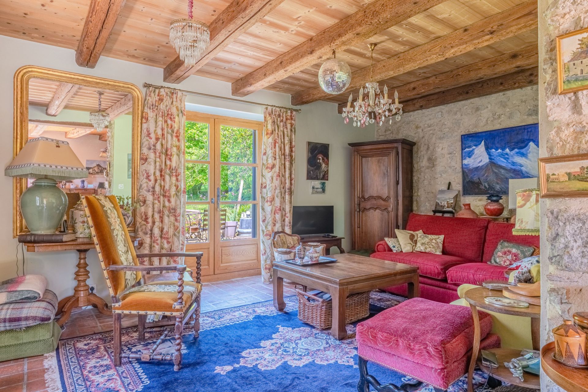 luxury house 8 Rooms for sale on MORESTEL (38510)