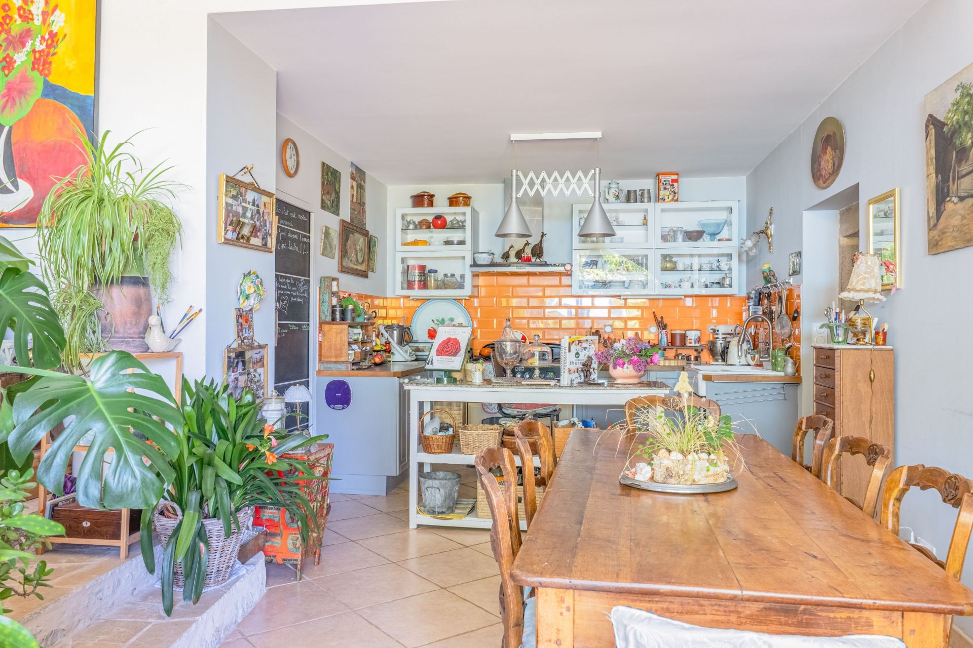 luxury house 8 Rooms for sale on MORESTEL (38510)