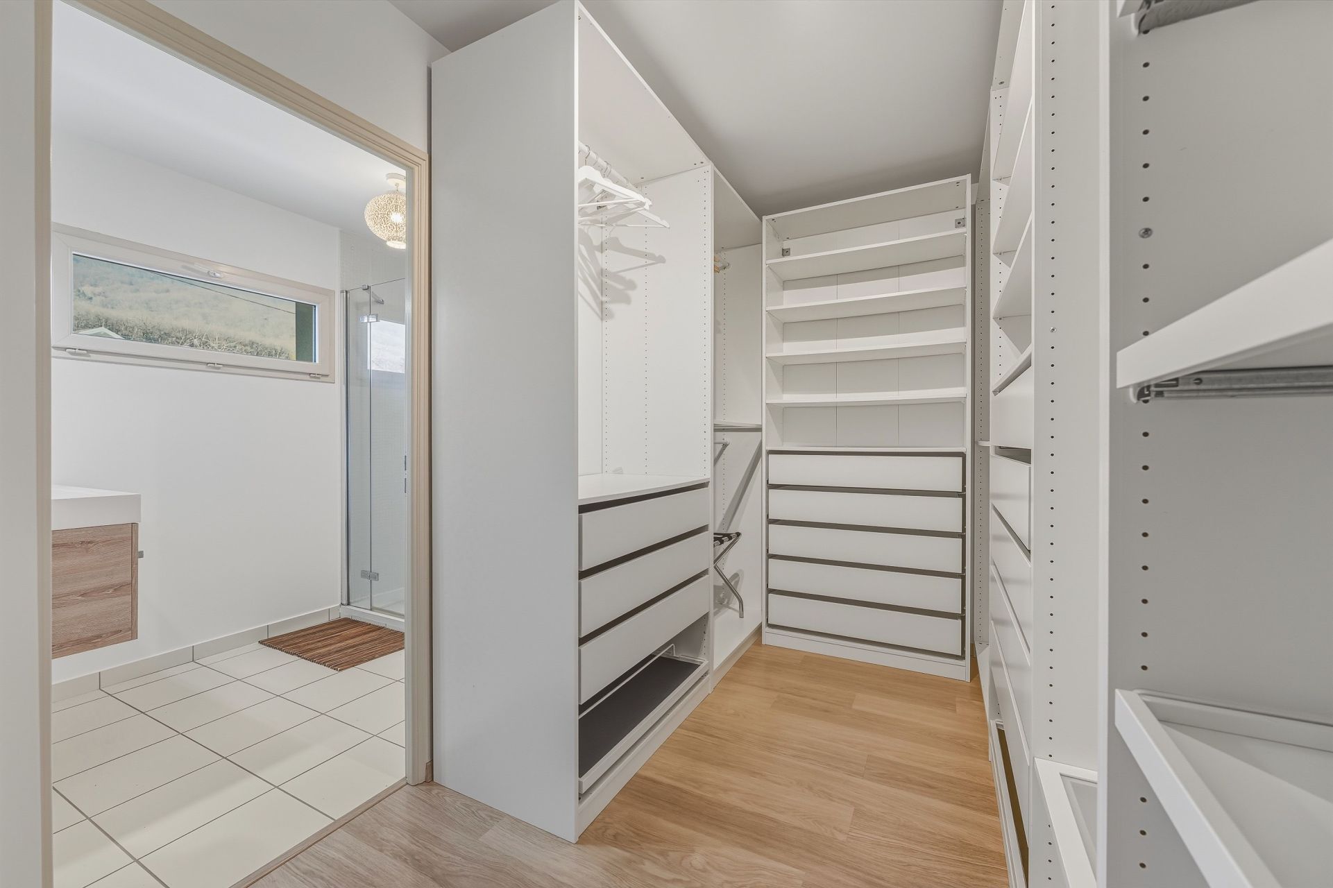 maison de luxe 6 Pièces en vente sur DIVONNE LES BAINS (01220)