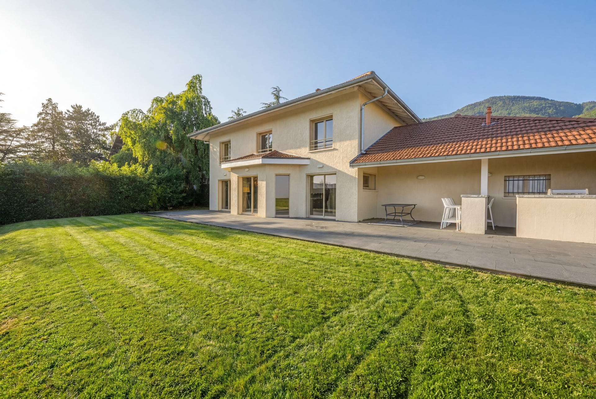maison de luxe 6 Pièces en vente sur DIVONNE LES BAINS (01220)