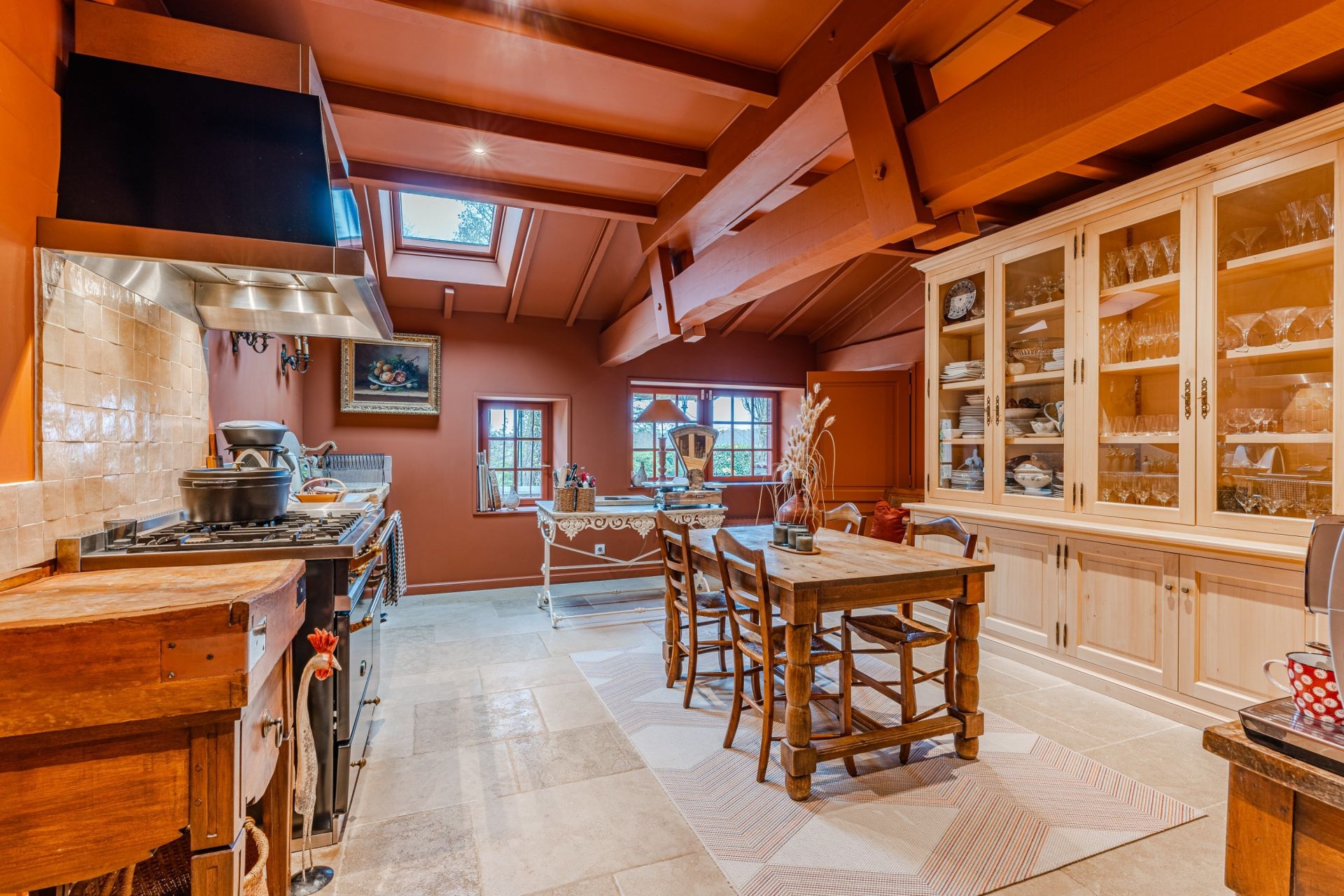 luxury house 7 Rooms for sale on BORDEAUX (33000)