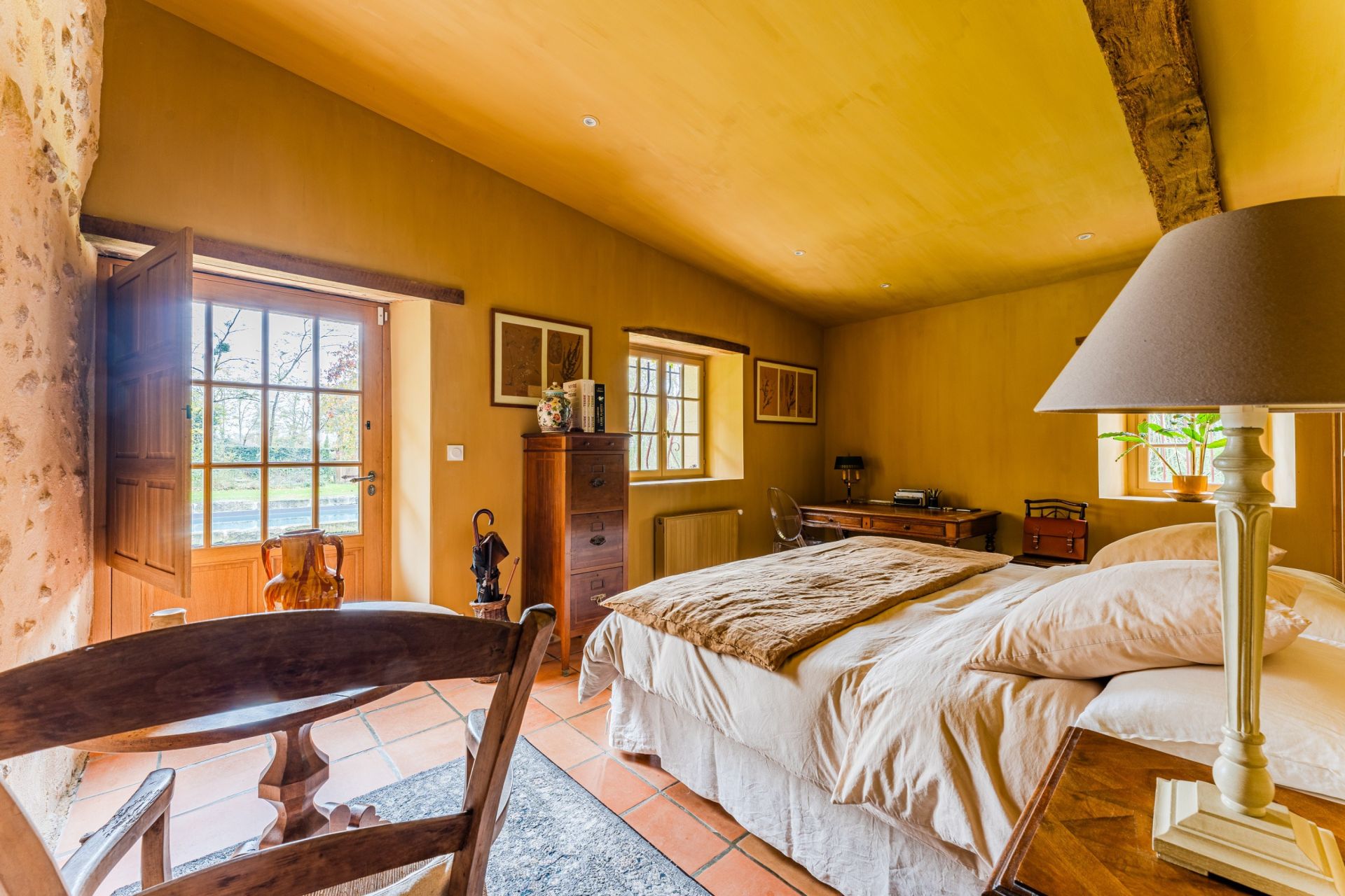luxury house 7 Rooms for sale on BORDEAUX (33000)