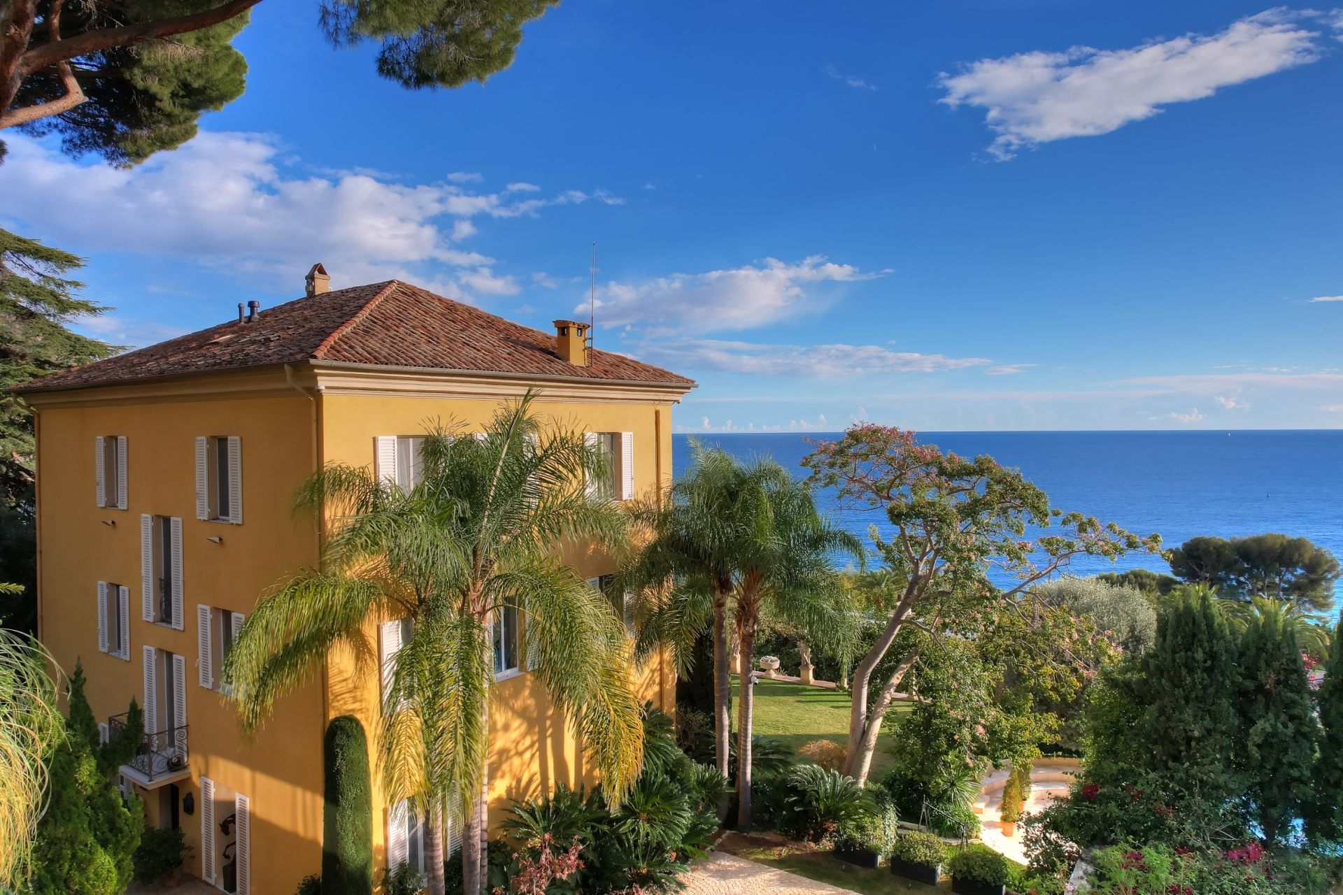 maison de maître 10 Pièces en vente sur EZE (06360)