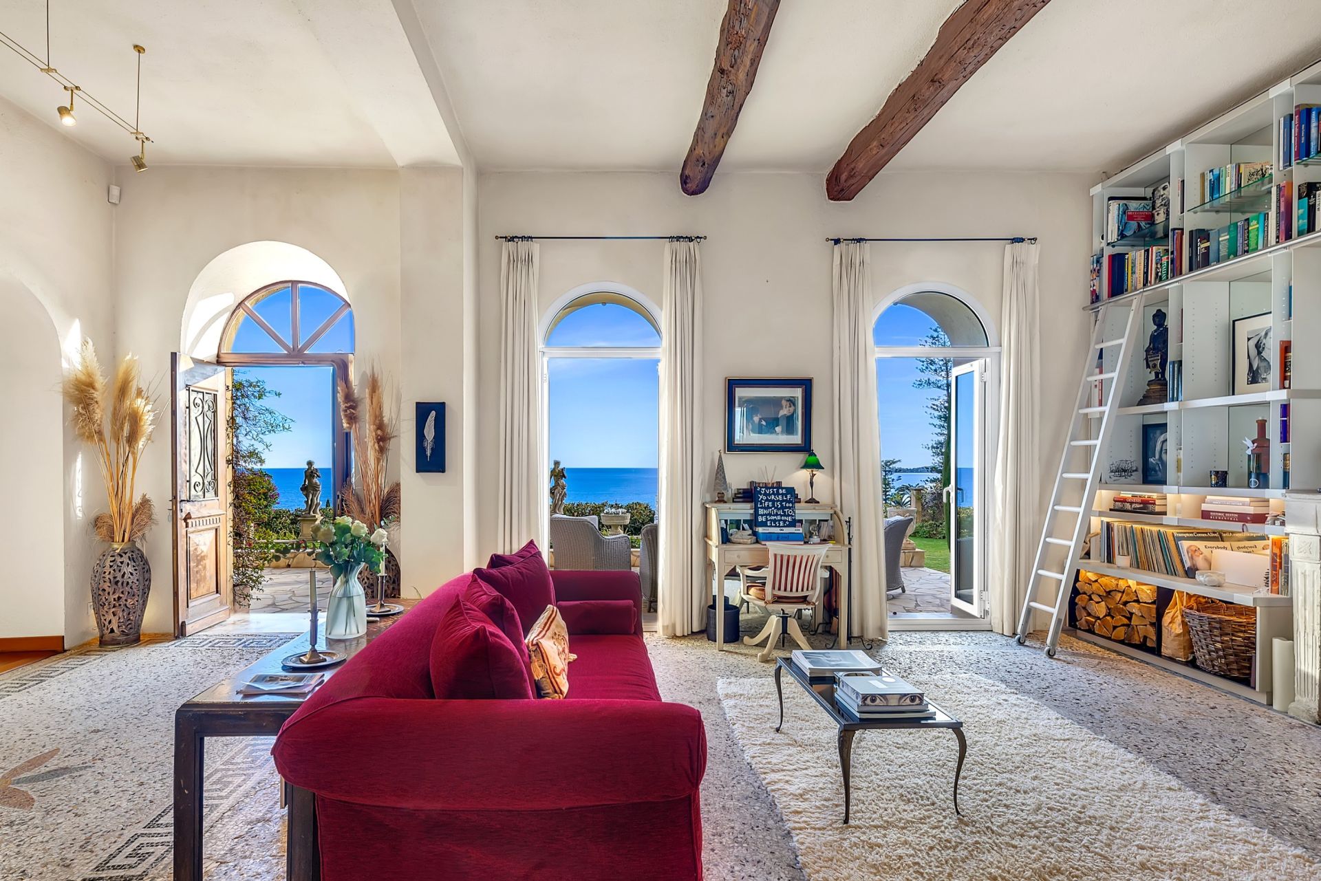 maison de maître 10 Pièces en vente sur EZE (06360)