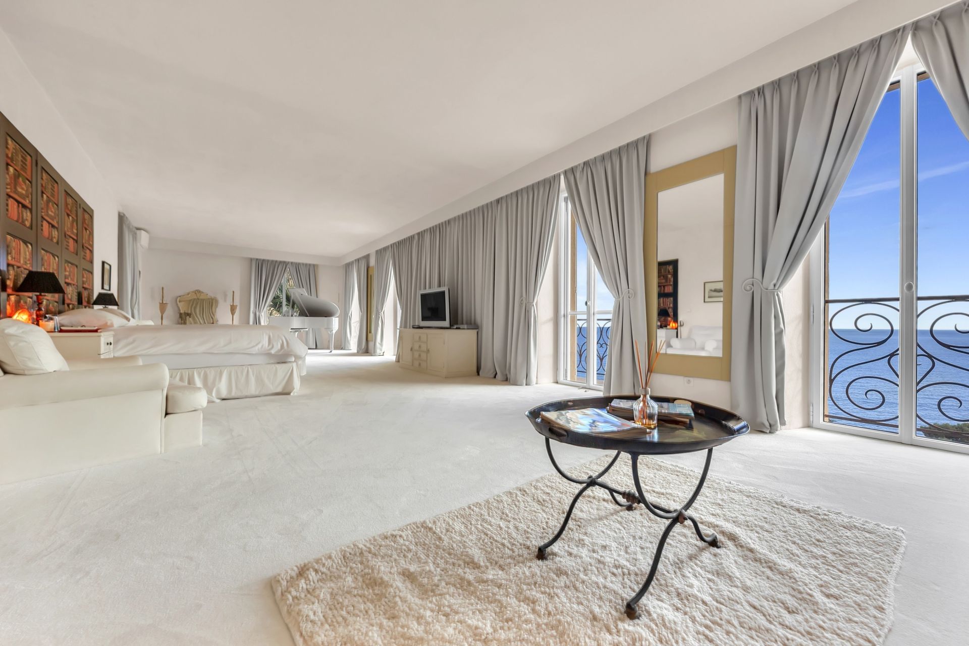 maison de maître 10 Pièces en vente sur EZE (06360)