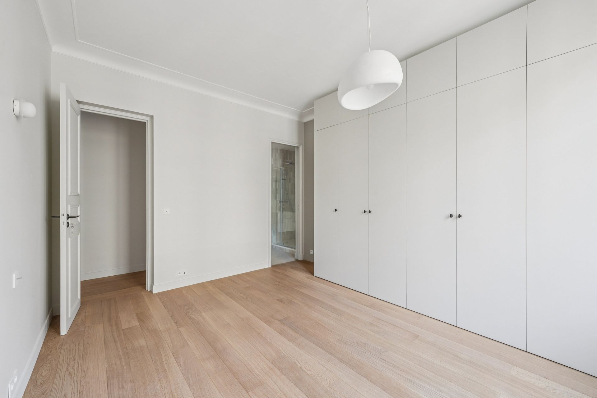luxury apartment 4 Rooms for sale on PARIS (75016)