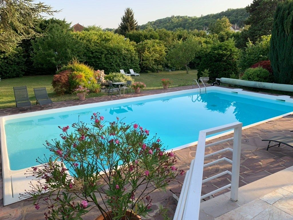 maison de luxe 13 Pièces en vente sur MEDAN (78670)