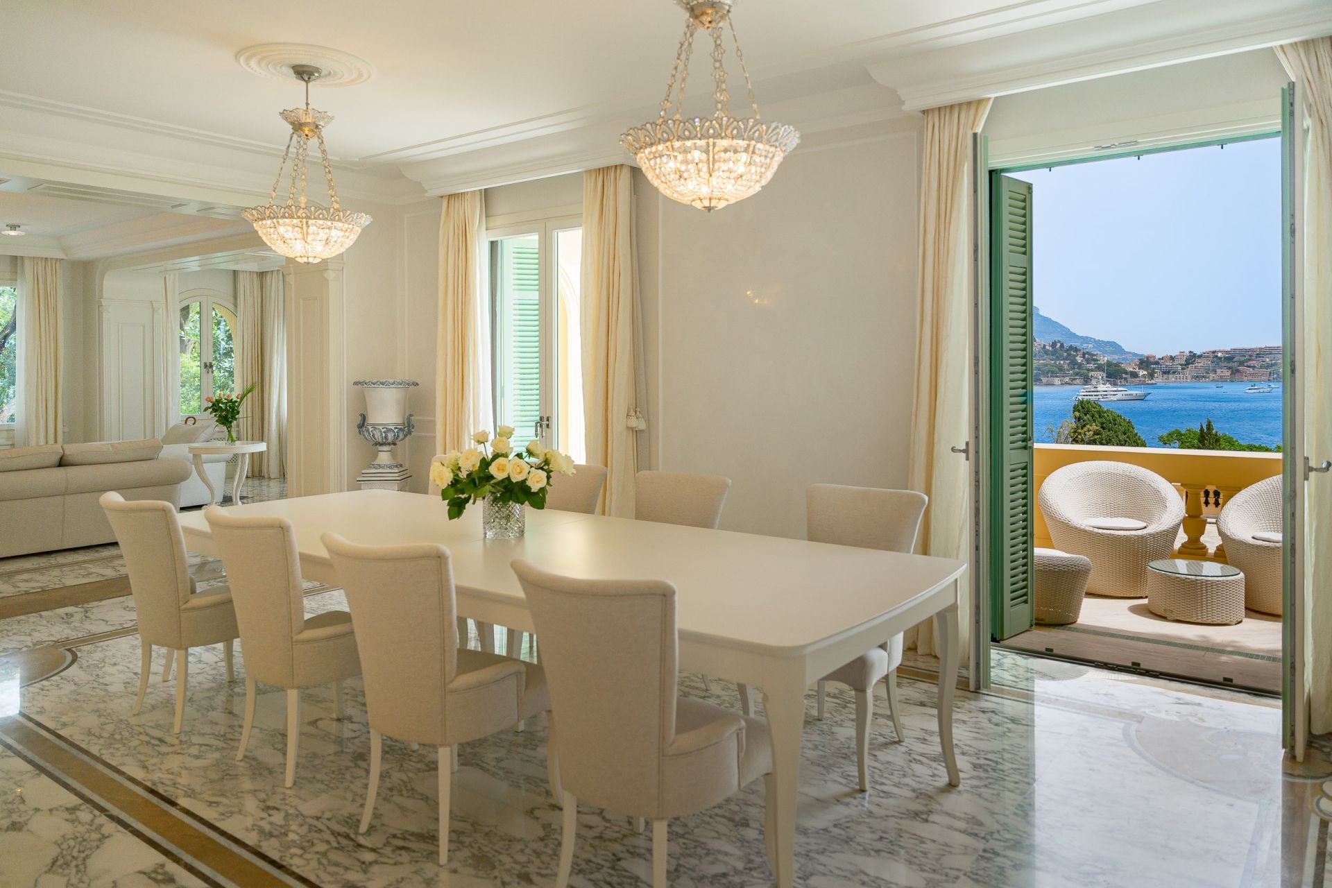 château 9 Pièces en vente sur VILLEFRANCHE SUR MER (06230)