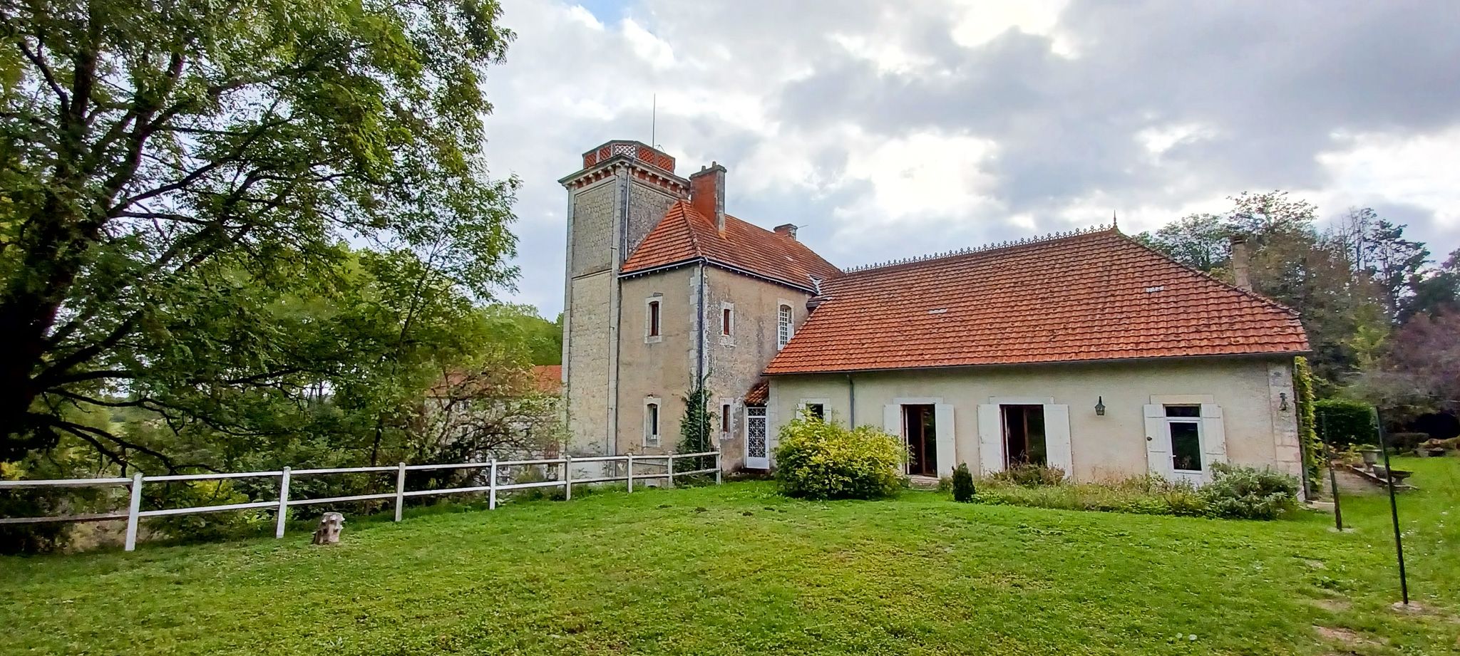 maison de luxe 17 Pièces en vente sur MUSSIDAN (24400)