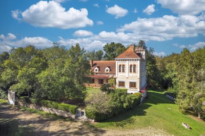 Vente Maison de luxe Mussidan 17&nbsp;Pièces 455&nbsp;m²