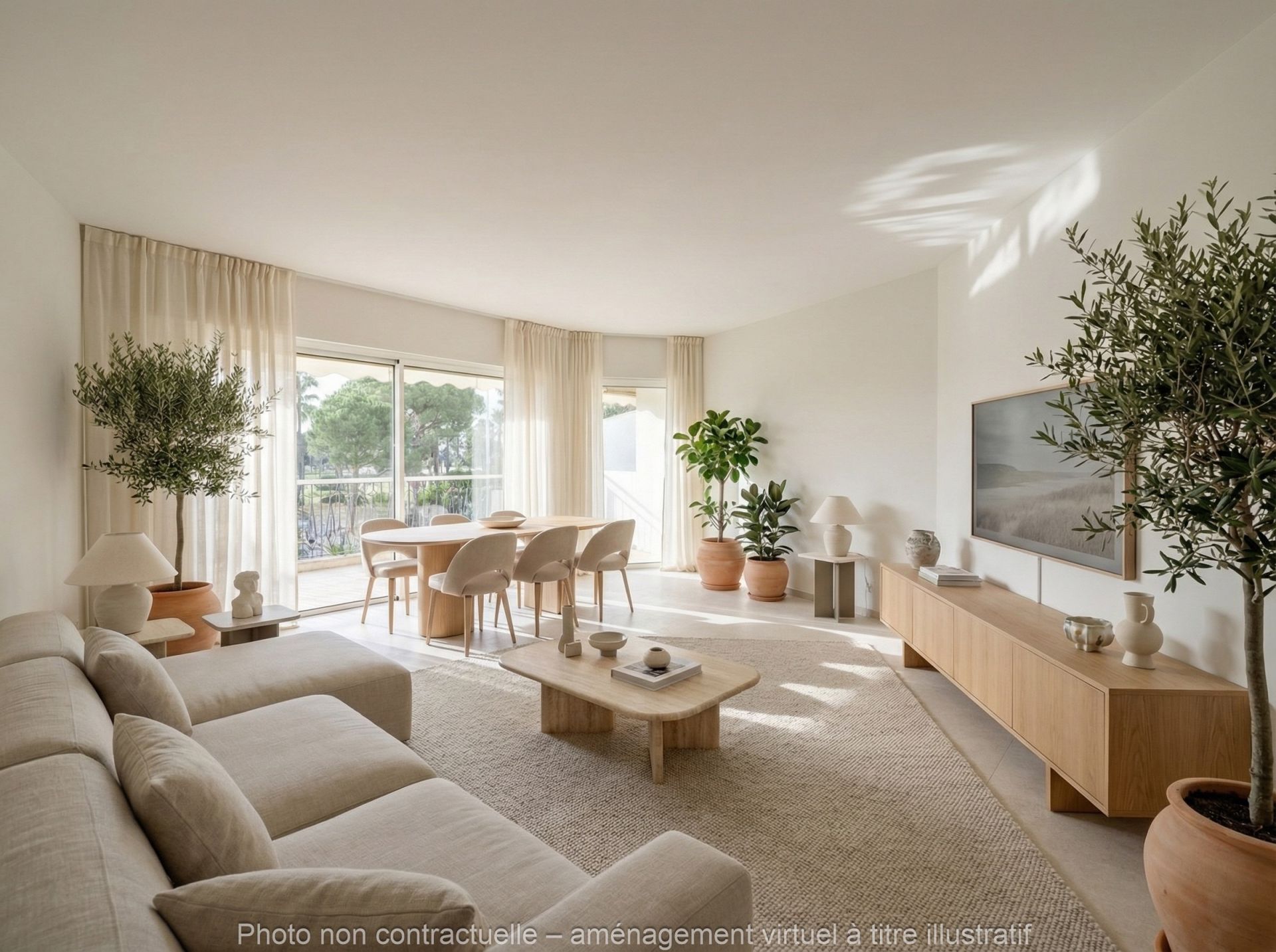 luxury apartment 3 Rooms for sale on CANNES (06400)