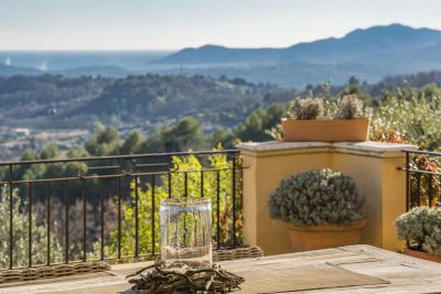 Vente Maison provençale de luxe Châteauneuf-Grasse 6&nbsp;Pièces 173&nbsp;m²