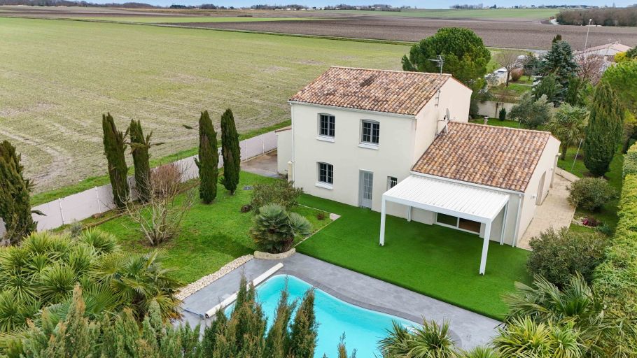 maison de luxe 6 Pièces en vente sur MEDIS (17600)
