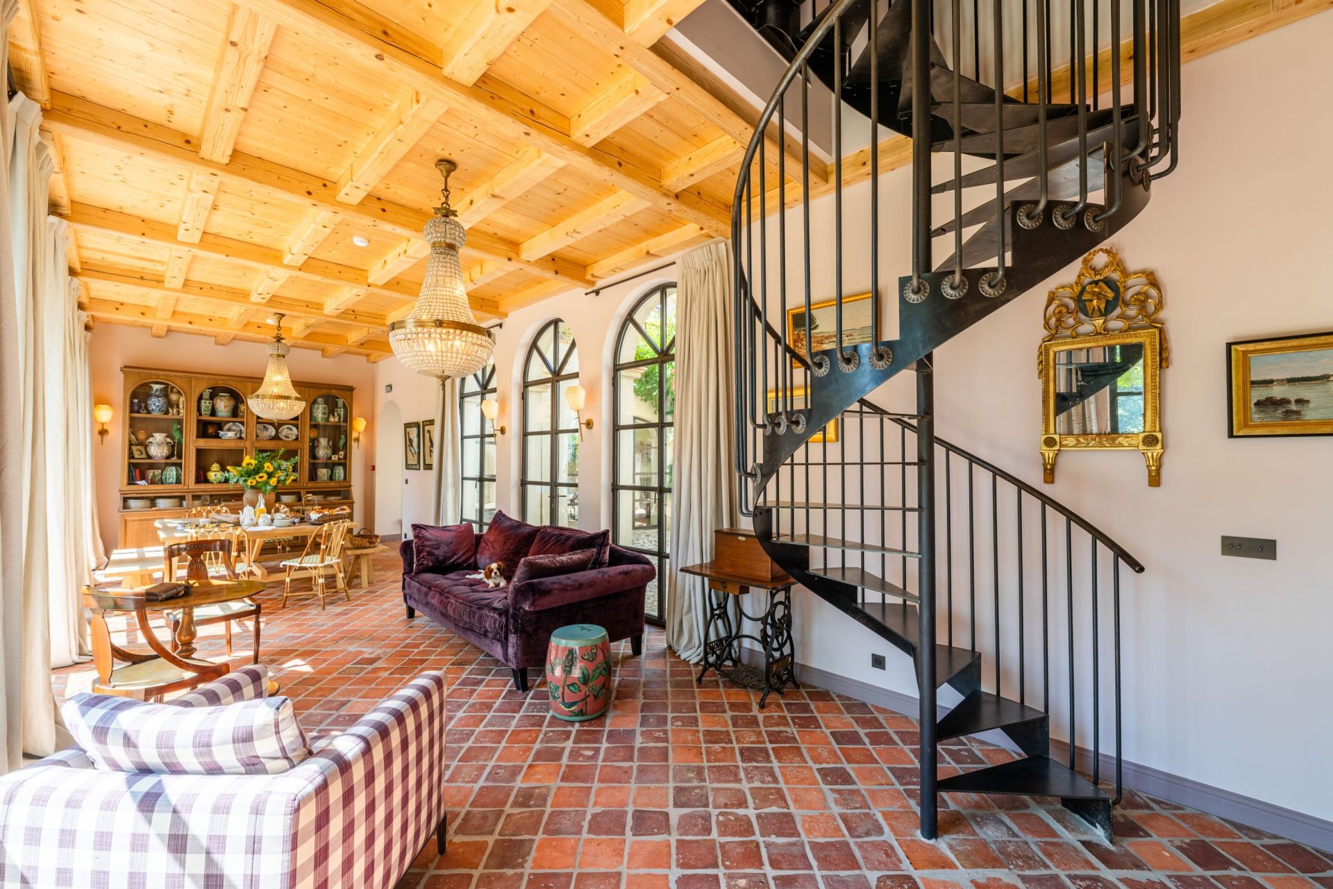 bastide 22 Pièces en location saisonnière sur NANS LES PINS (83860)