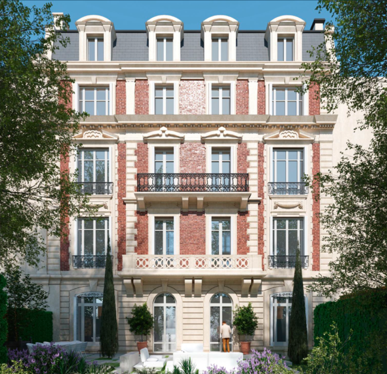 hôtel particulier 20 Pièces en vente sur PARIS (75008)