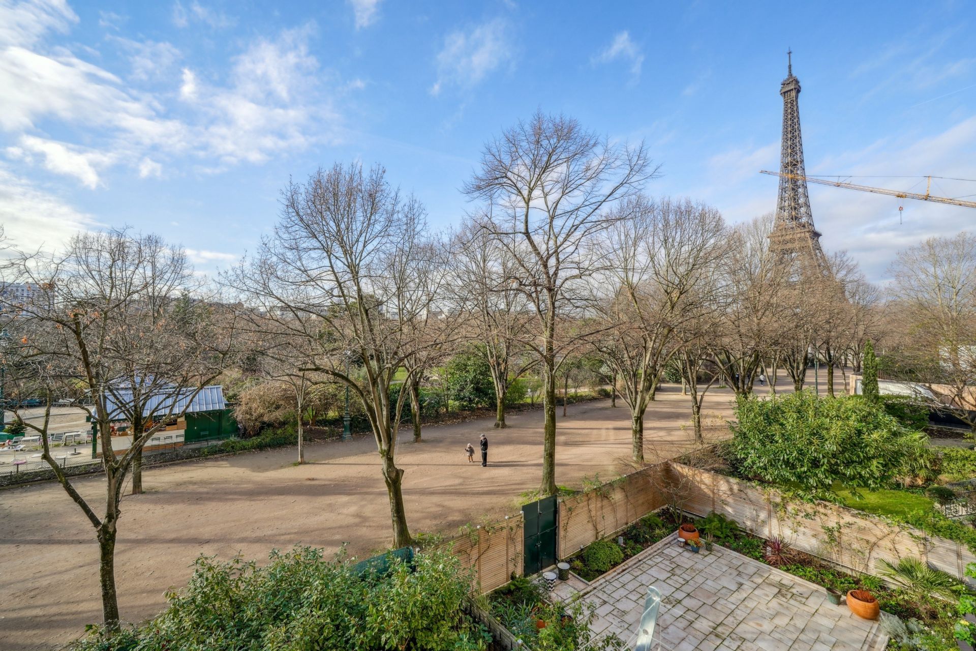 luxury apartment 4 Rooms for rent on PARIS (75007)