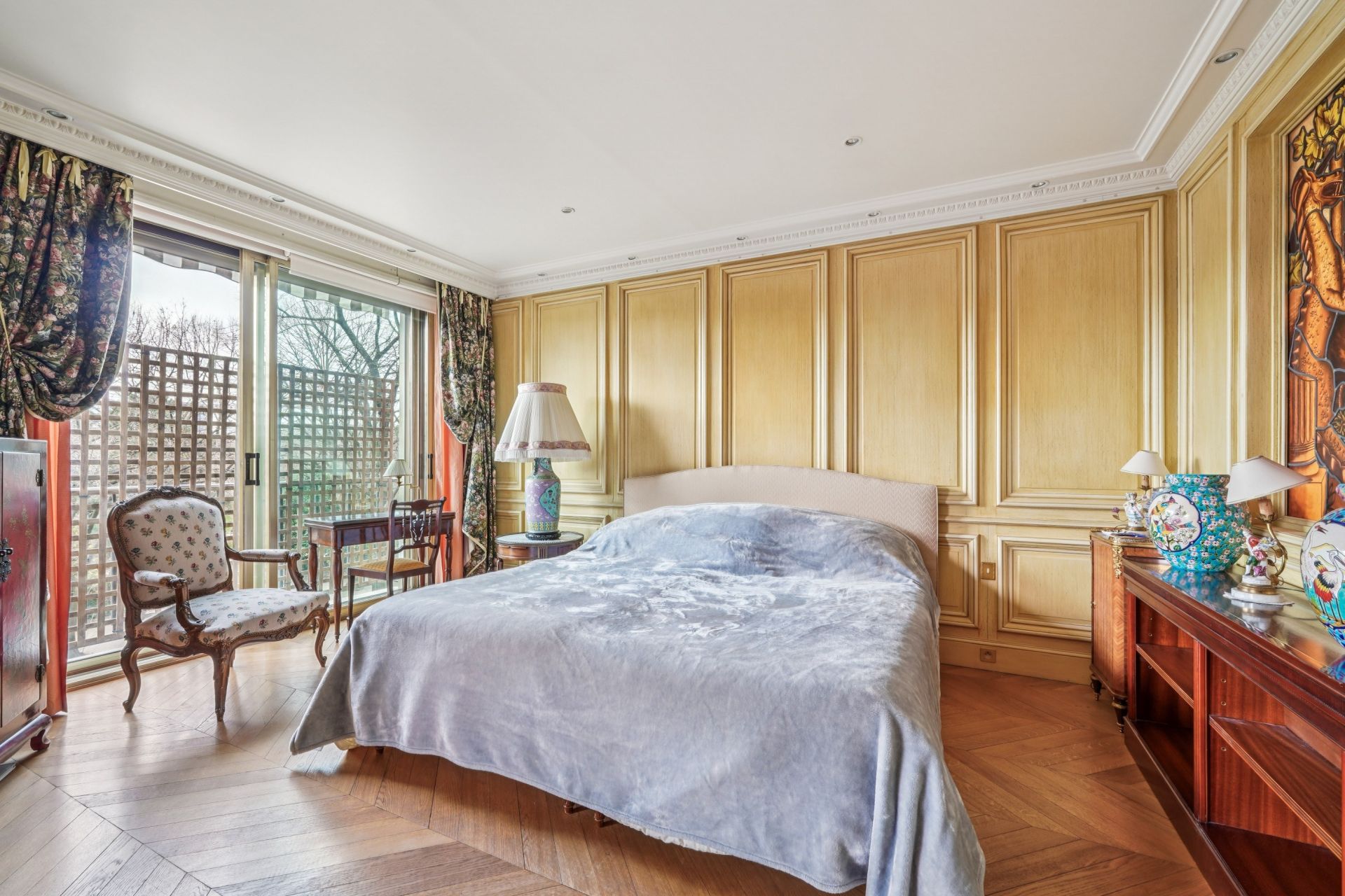 luxury apartment 4 Rooms for rent on PARIS (75007)