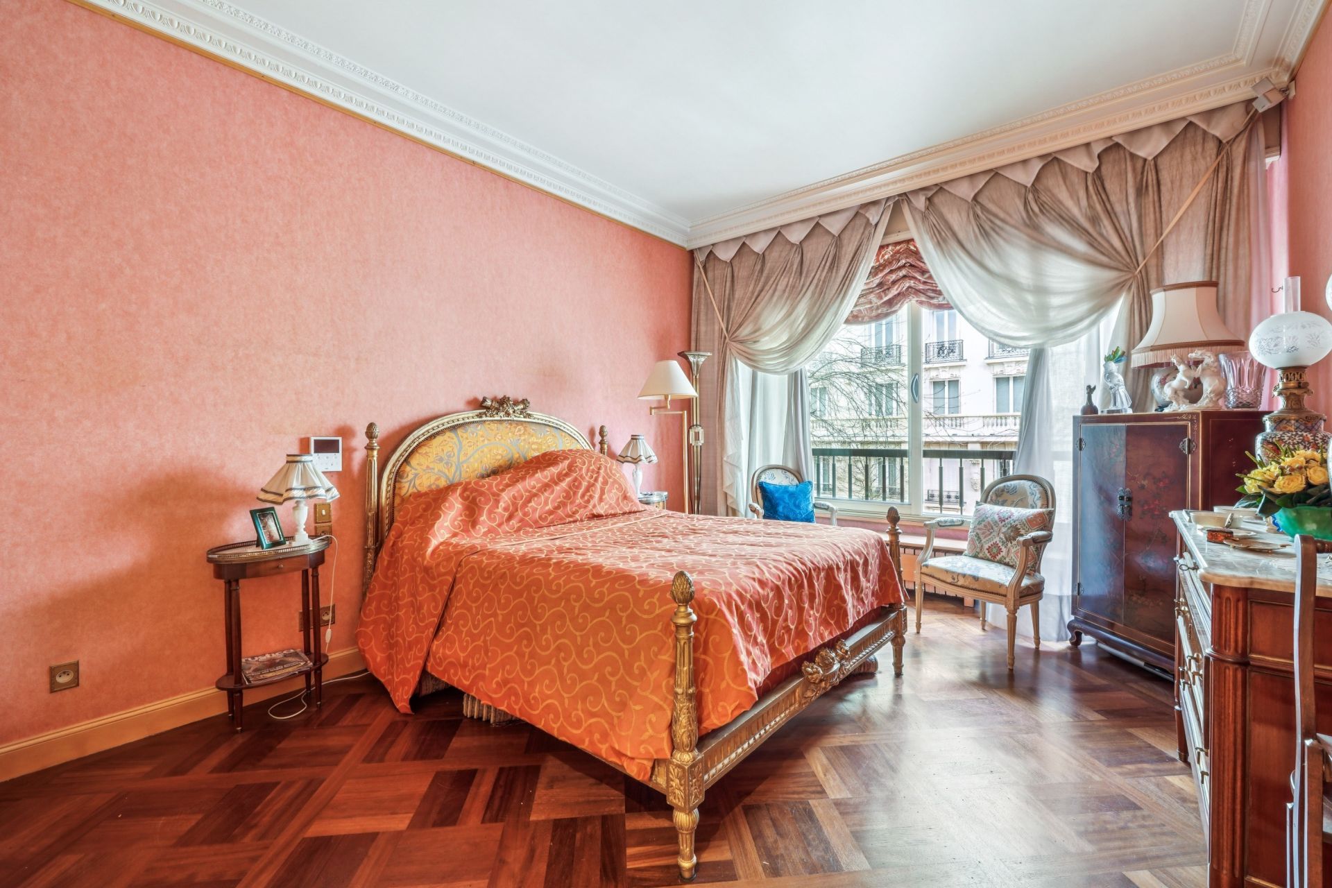 luxury apartment 4 Rooms for rent on PARIS (75007)