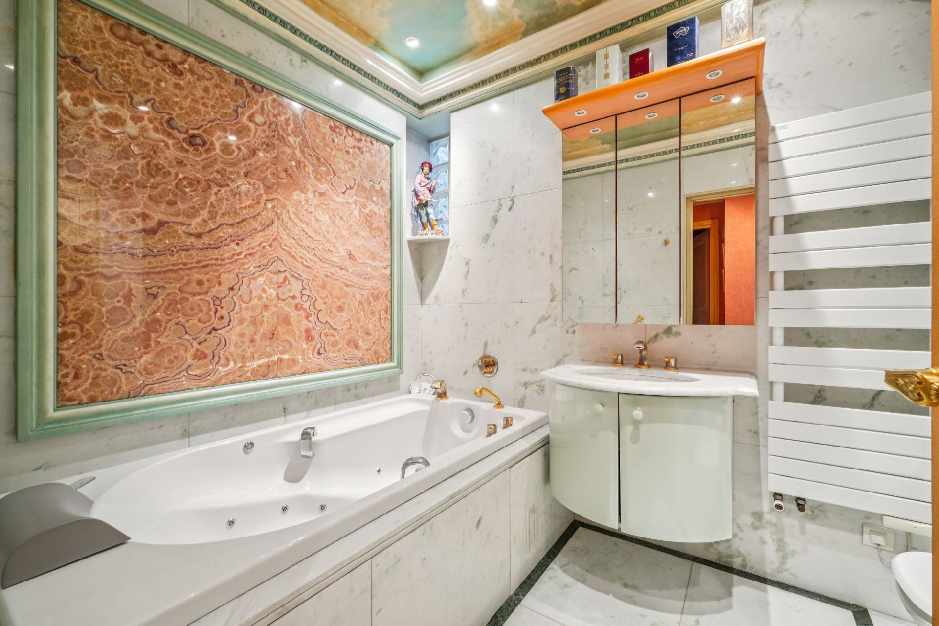 luxury apartment 4 Rooms for rent on PARIS (75007)