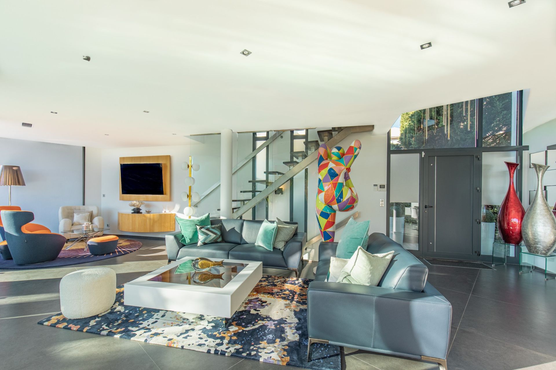 luxury house 7 Rooms for sale on BANDOL (83150)