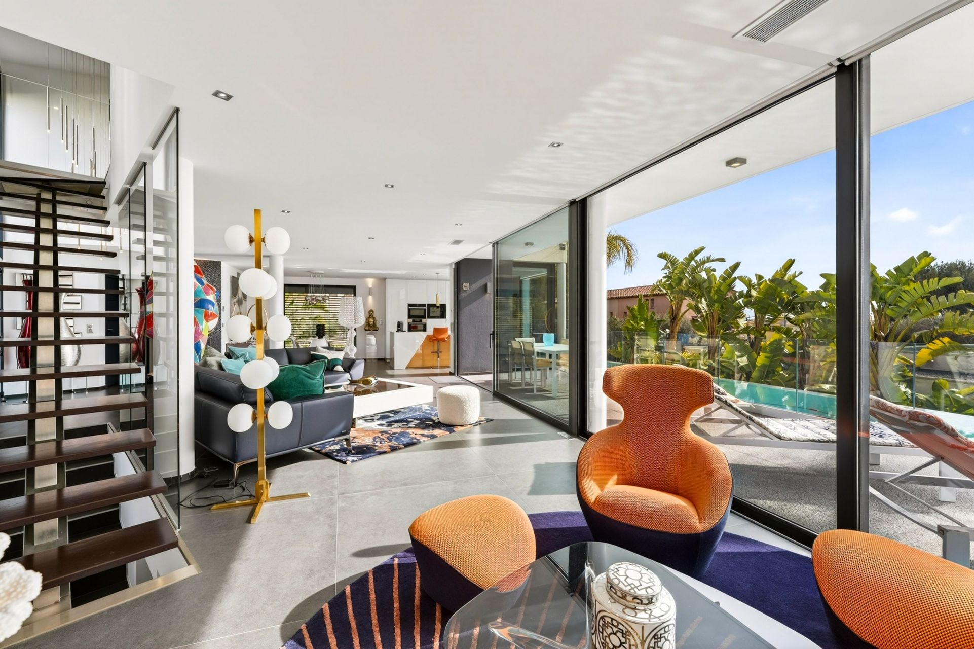 luxury house 7 Rooms for sale on BANDOL (83150)