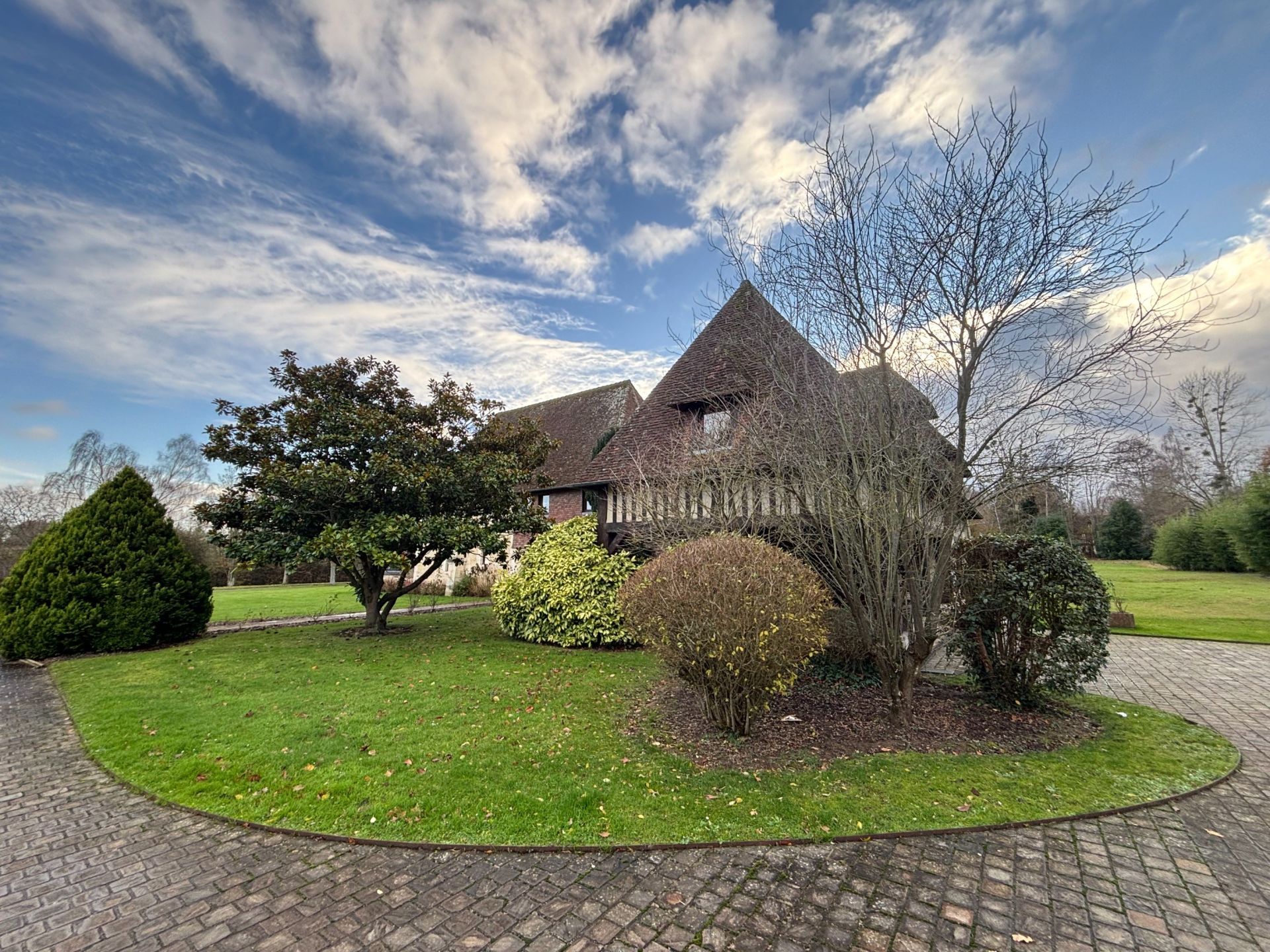 maison de luxe 13 Pièces en vente sur ST ARNOULT (14800)