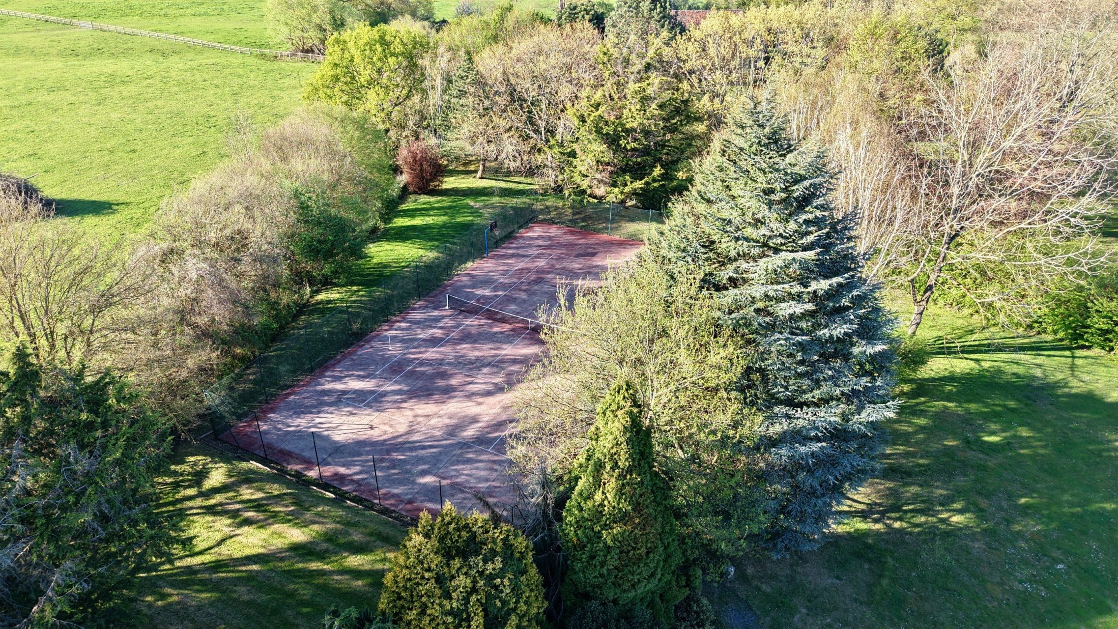 luxury house 13 Rooms for sale on ST ARNOULT (14800)