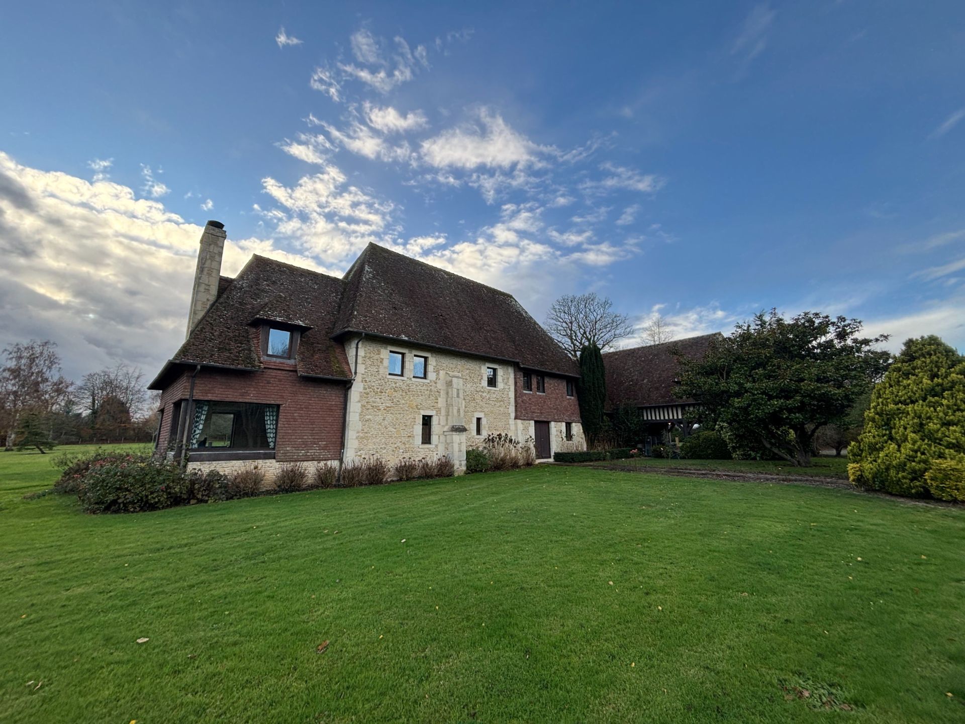 maison de luxe 13 Pièces en vente sur ST ARNOULT (14800)