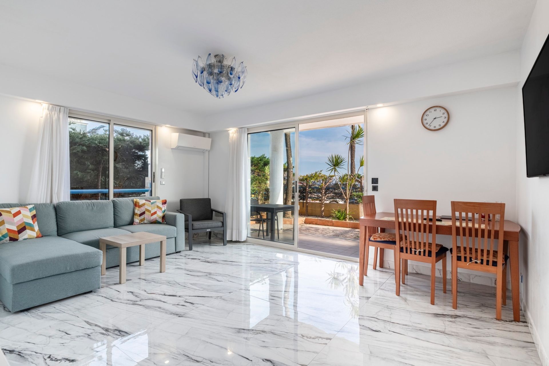 luxury apartment 2 Rooms for sale on ROQUEBRUNE CAP MARTIN (06190)