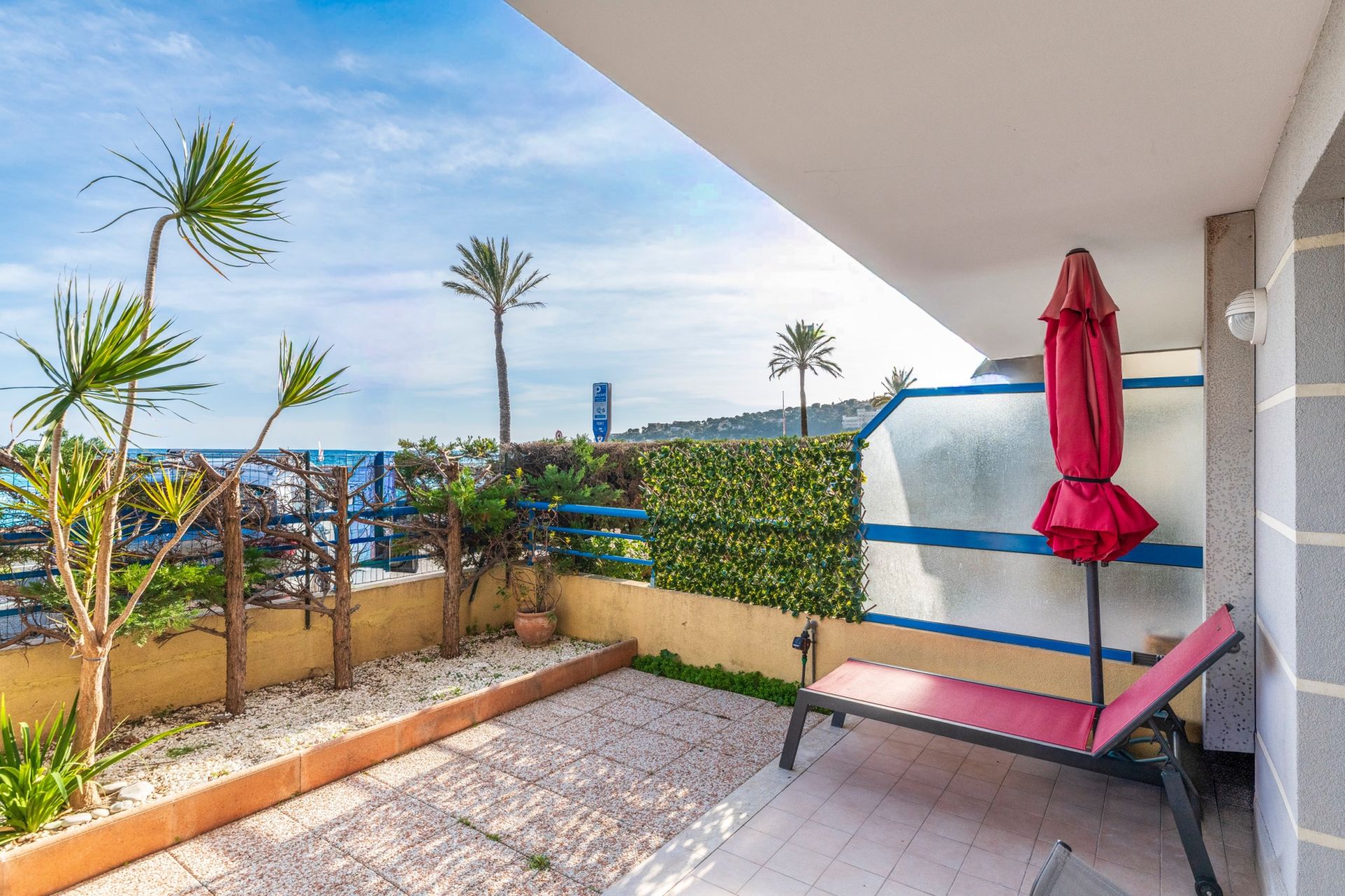 luxury apartment 2 Rooms for sale on ROQUEBRUNE CAP MARTIN (06190)