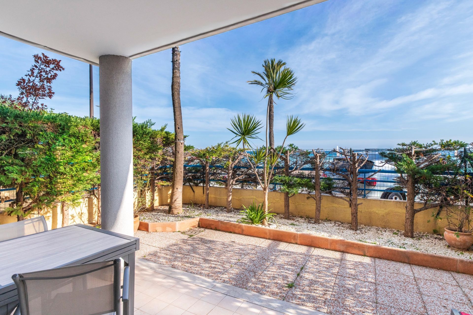 luxury apartment 2 Rooms for sale on ROQUEBRUNE CAP MARTIN (06190)