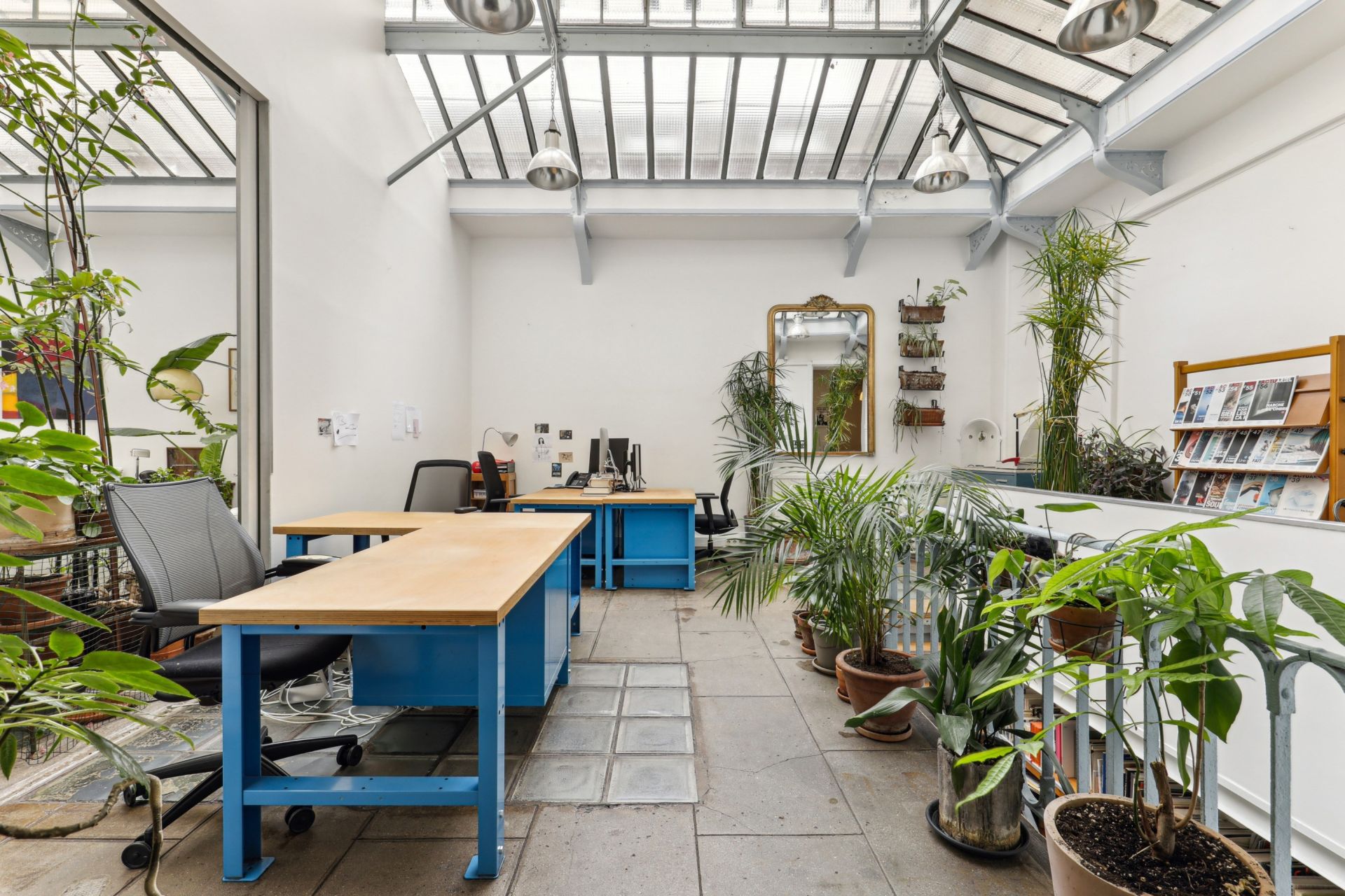 luxury apartment 10 Rooms for sale on PARIS (75009)