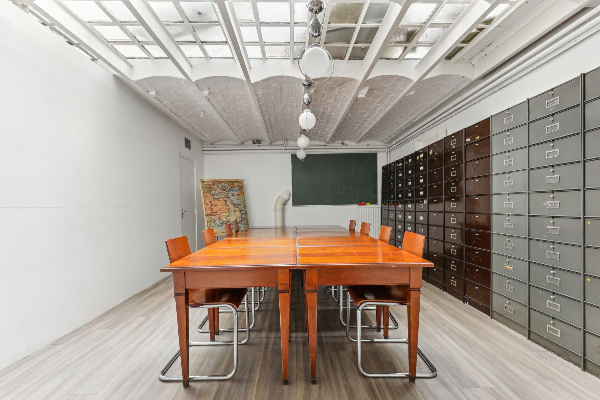 luxury apartment 10 Rooms for sale on PARIS (75009)