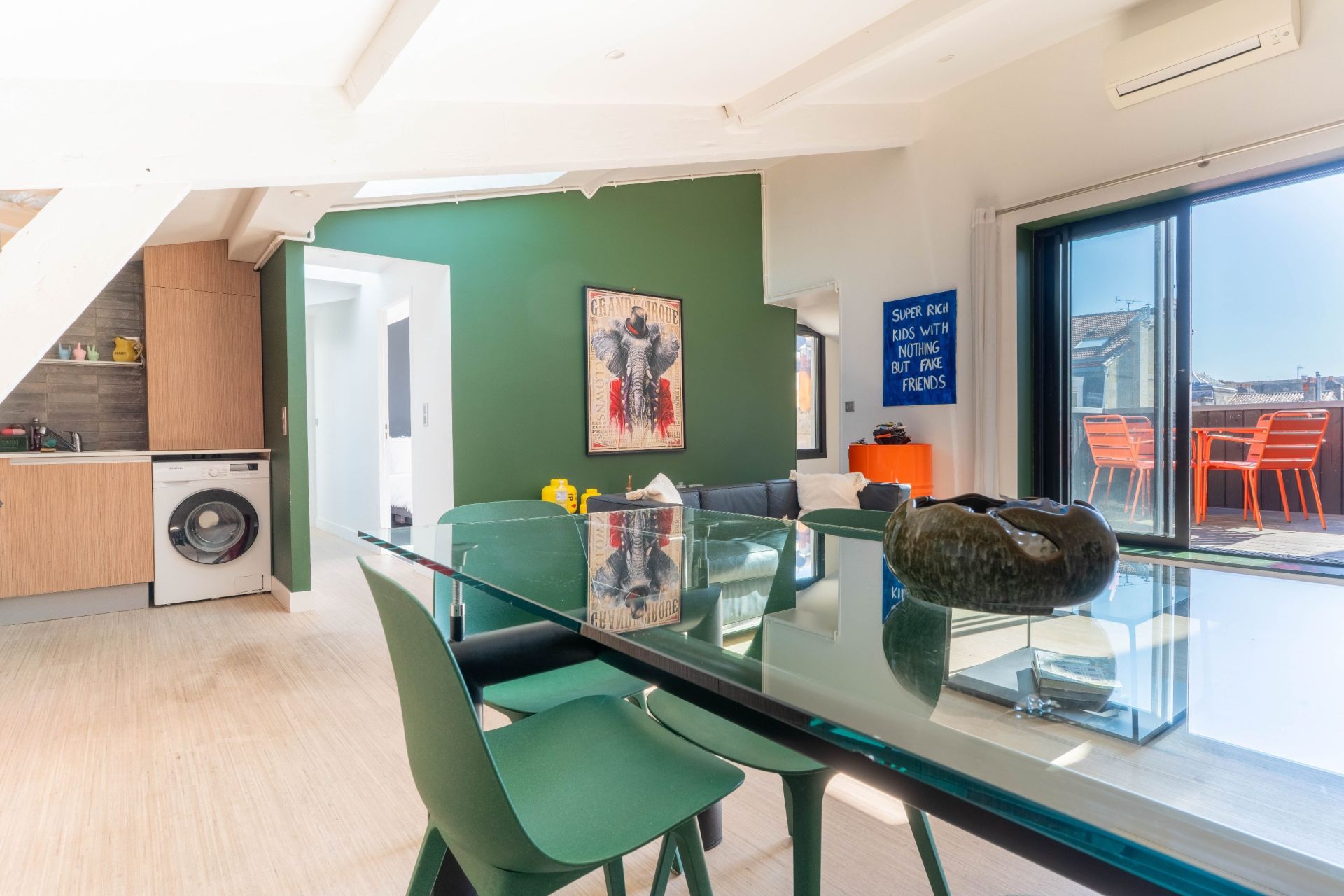 luxury apartment 3 Rooms for sale on BORDEAUX (33000)