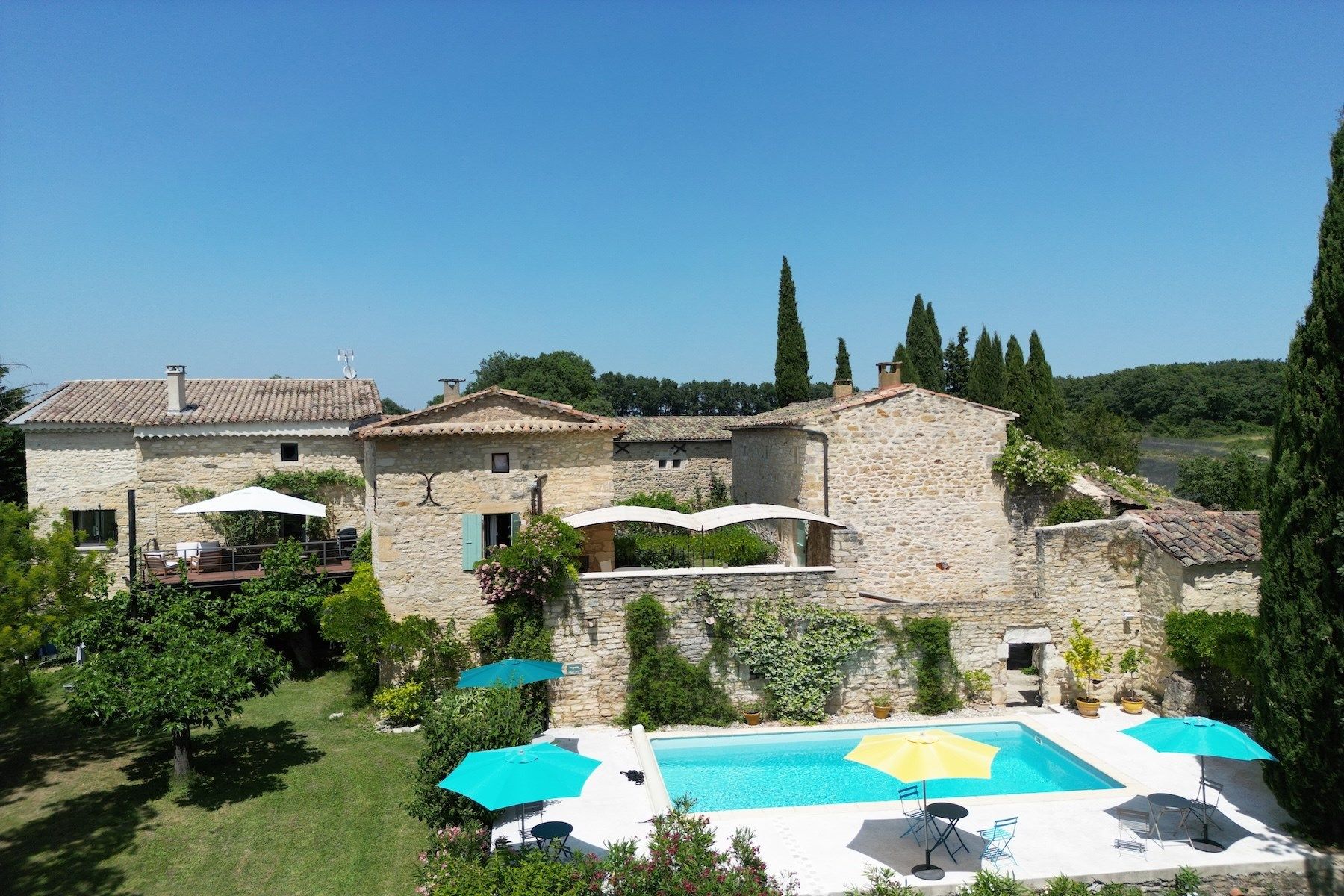 maison de luxe 26 Pièces en vente sur BARJAC (30430)