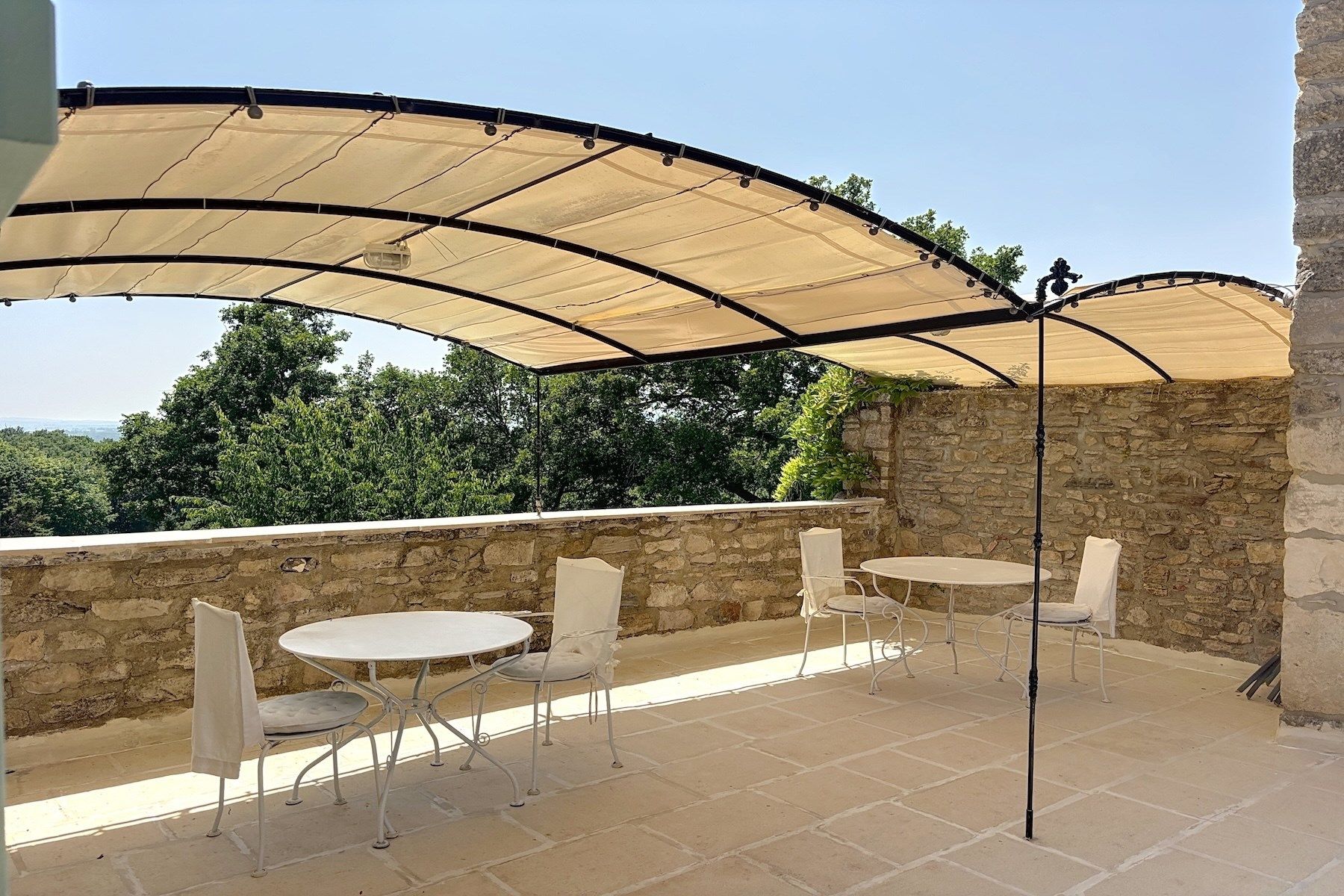 maison de luxe 26 Pièces en vente sur BARJAC (30430)