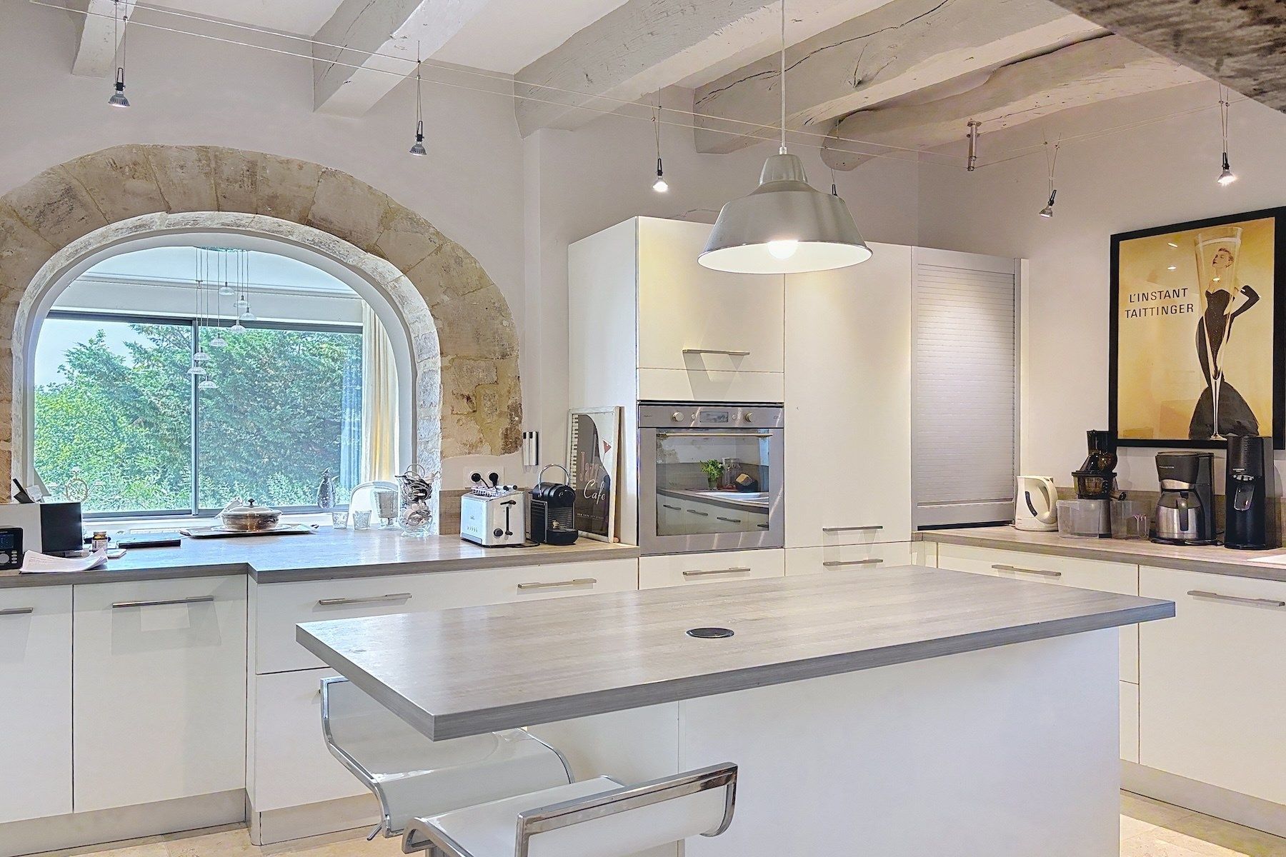 maison de luxe 26 Pièces en vente sur BARJAC (30430)