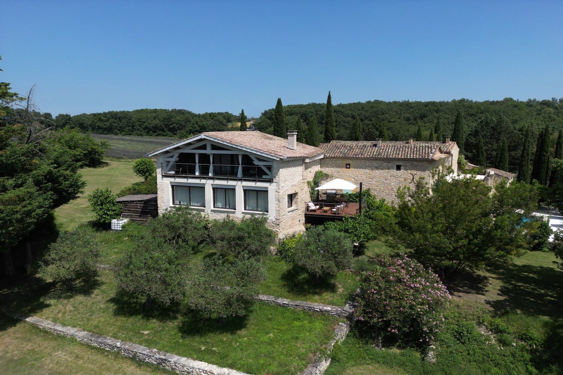 maison de luxe 26 Pièces en vente sur BARJAC (30430)