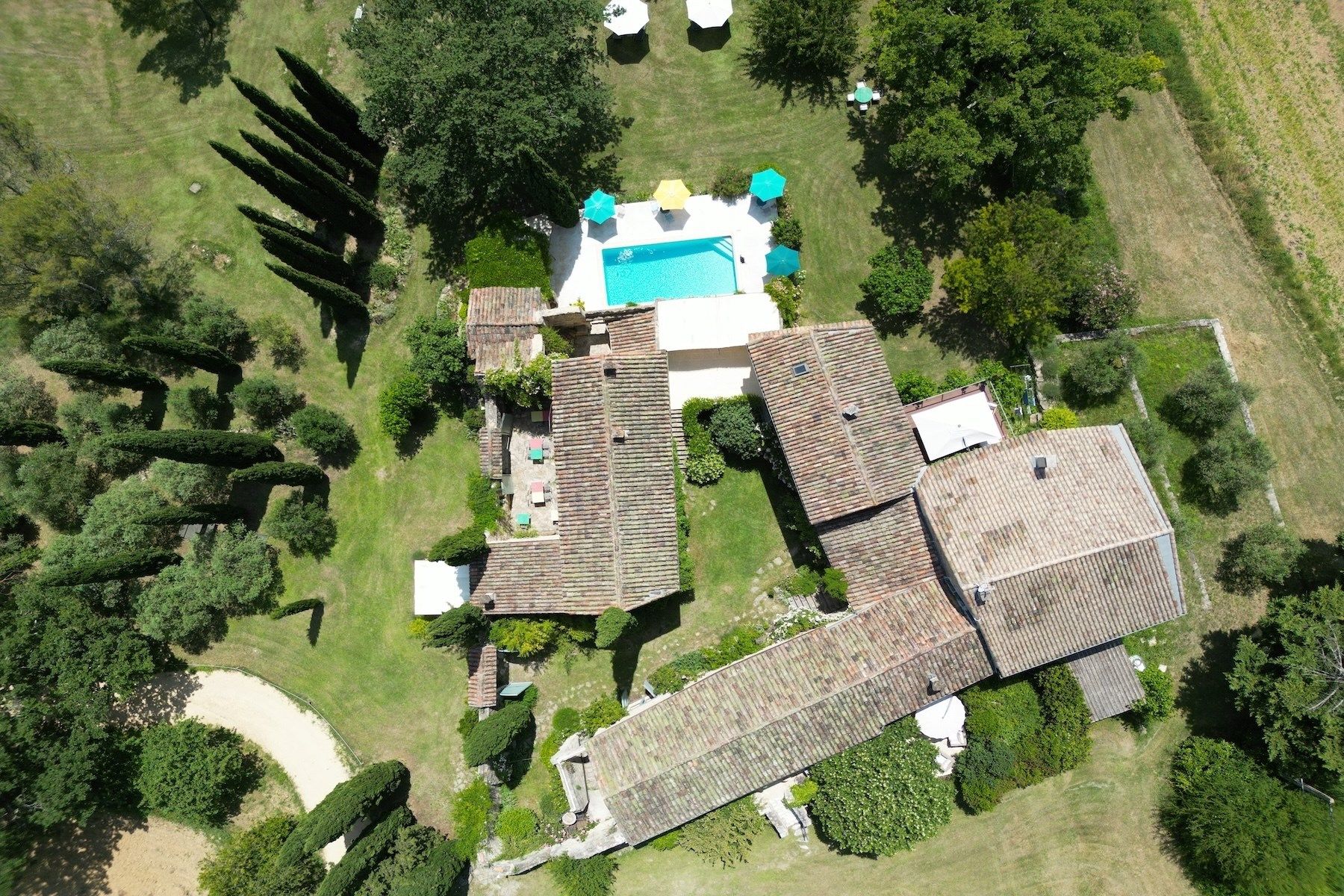 maison de luxe 26 Pièces en vente sur BARJAC (30430)