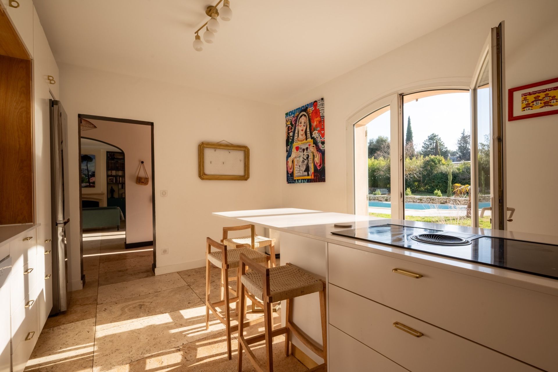 luxury house 8 Rooms for sale on AIX EN PROVENCE (13100)