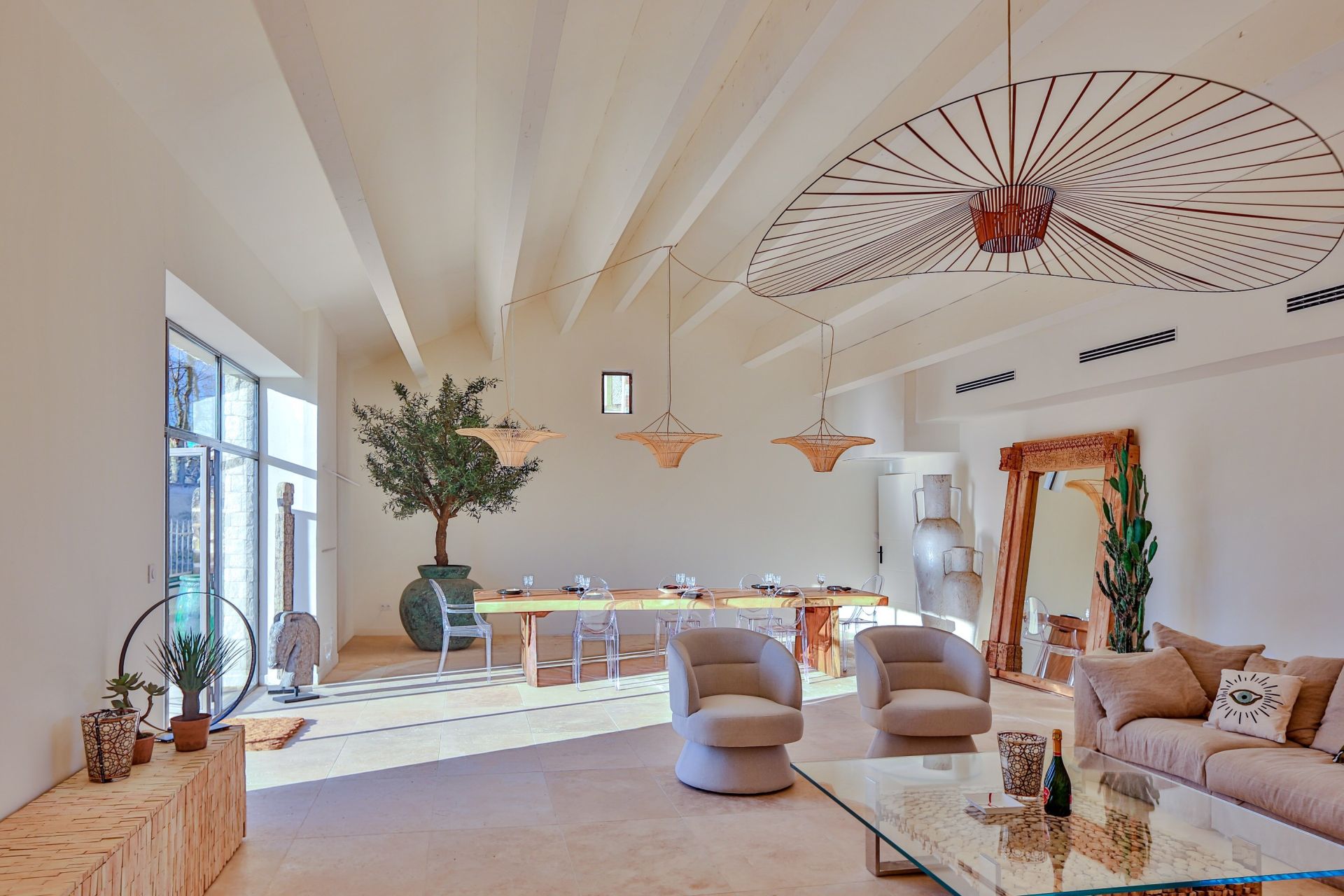 maison de luxe 12 Pièces en vente sur PERNES LES FONTAINES (84210)