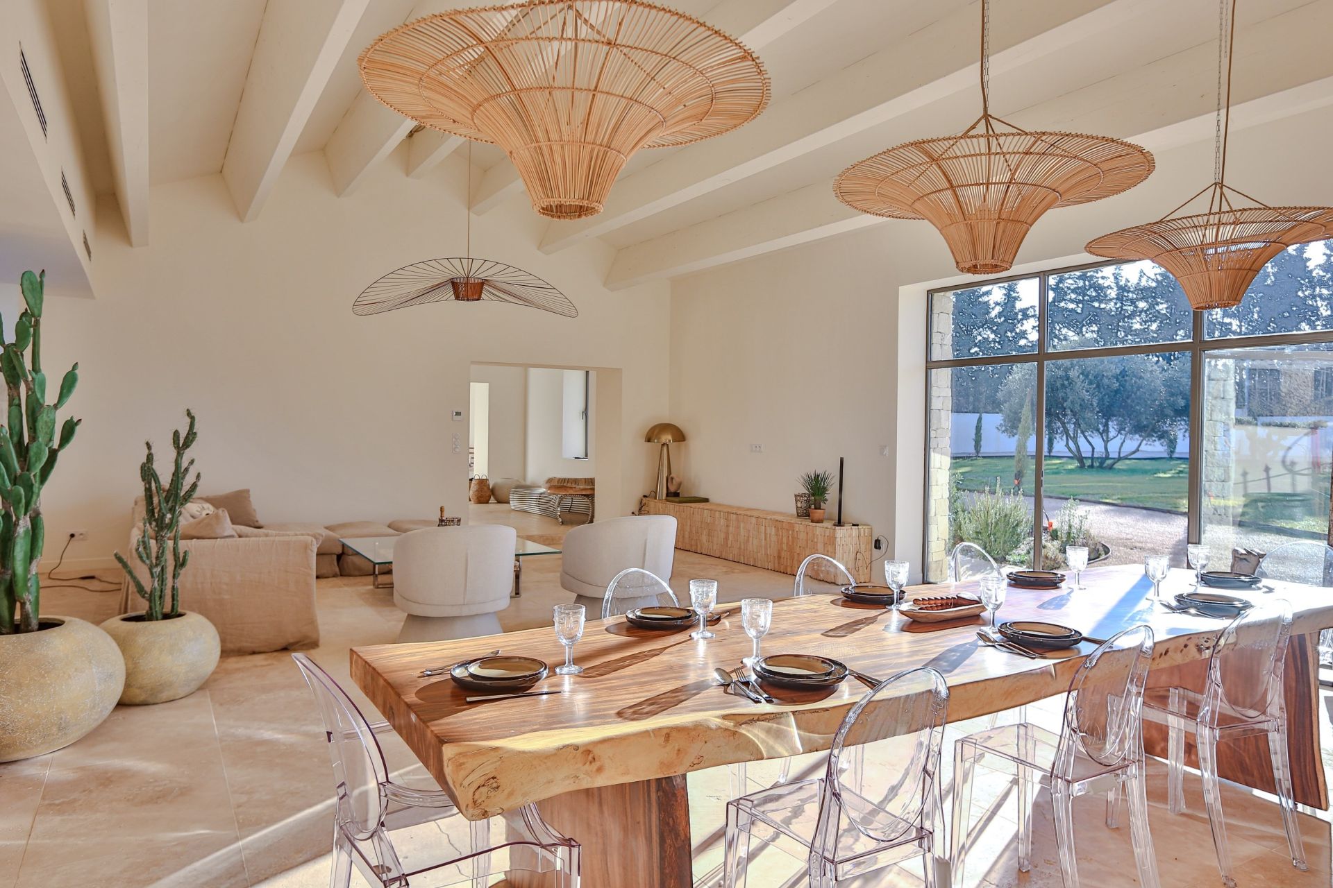 luxury house 12 Rooms for sale on PERNES LES FONTAINES (84210)