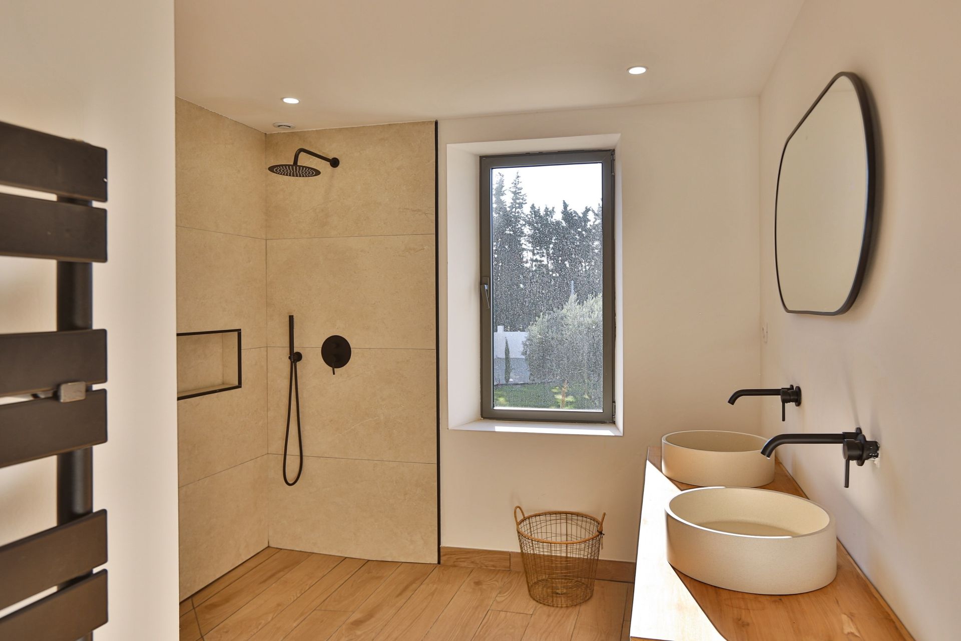 luxury house 12 Rooms for sale on PERNES LES FONTAINES (84210)