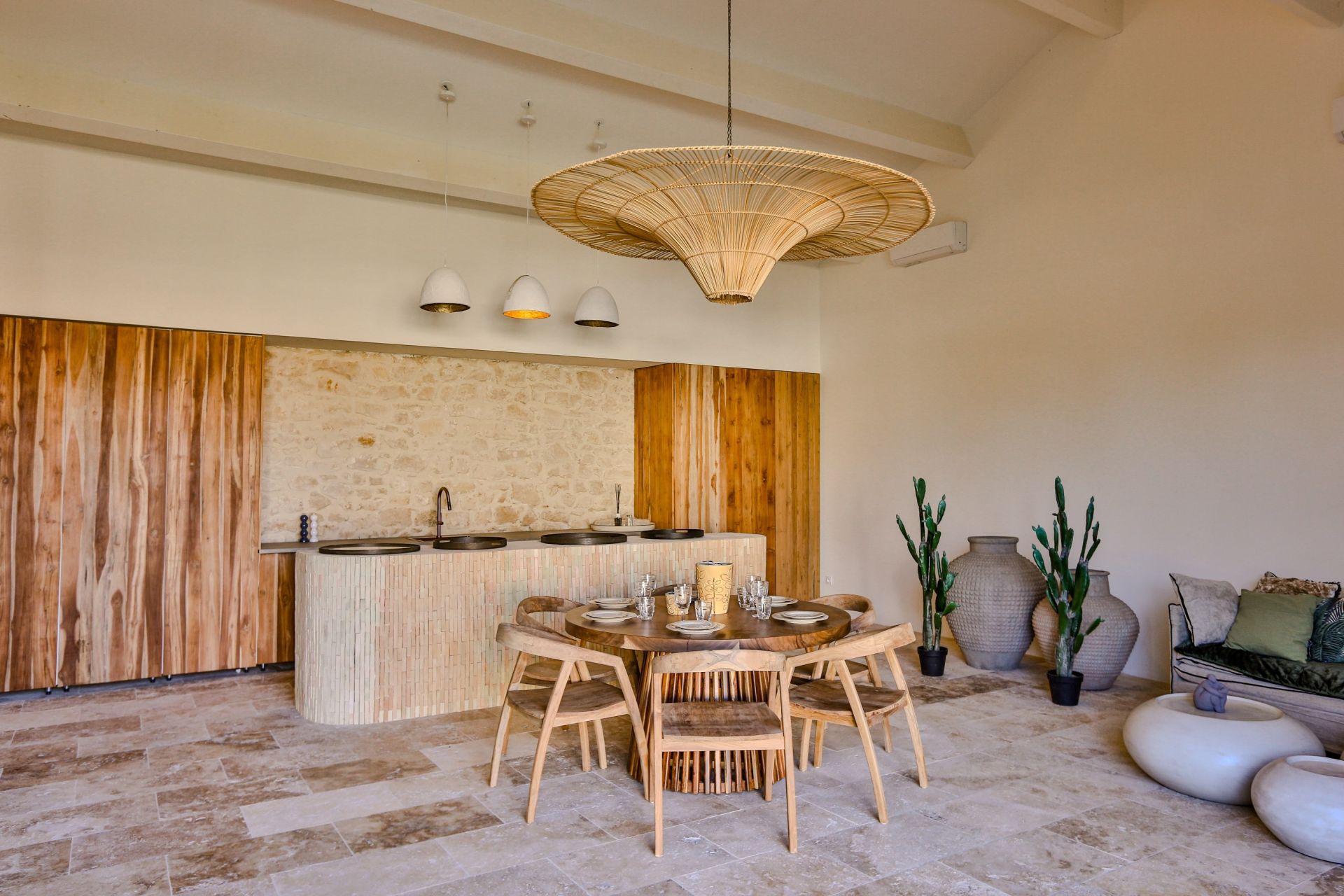 maison de luxe 12 Pièces en vente sur PERNES LES FONTAINES (84210)